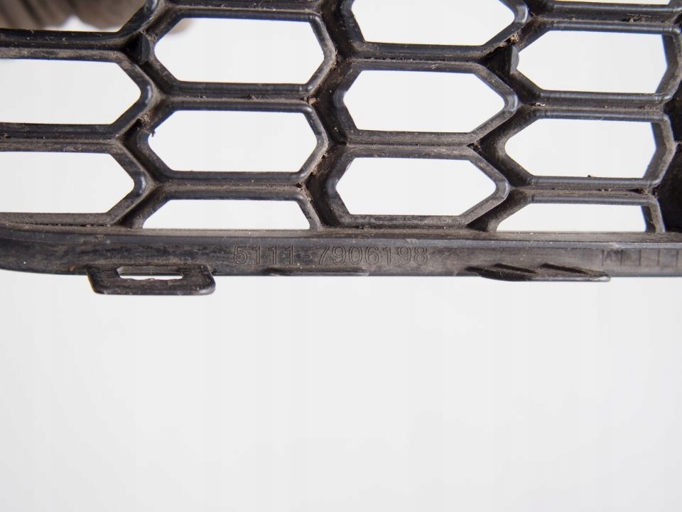BMW 5 grille grid right m-packet V F10 F11