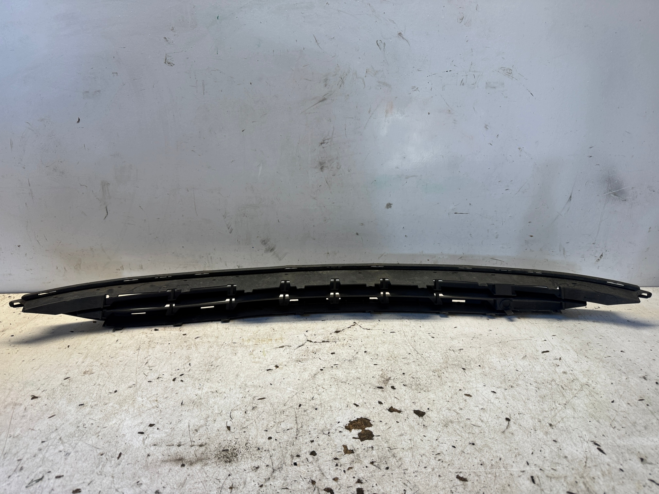 OPEL CORSA E lower central grid of a bumper front original 13432002