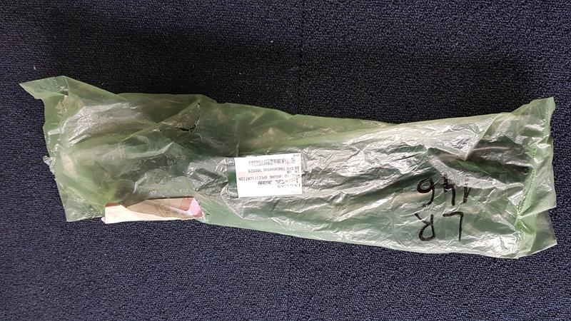 ZAWIAS BAGAZNIKA PRAWY JAGUAR XJ C2C36088 Version European