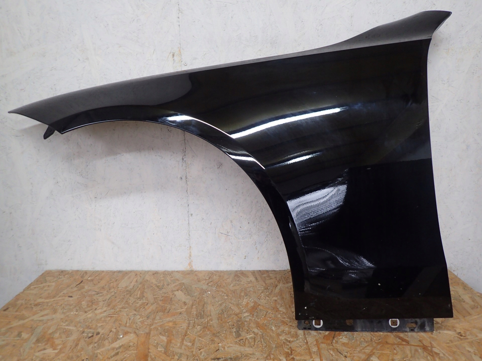 BŁOTNIK LEWY PRZÓD PRZEDNI MERCEDES C KLASA 206