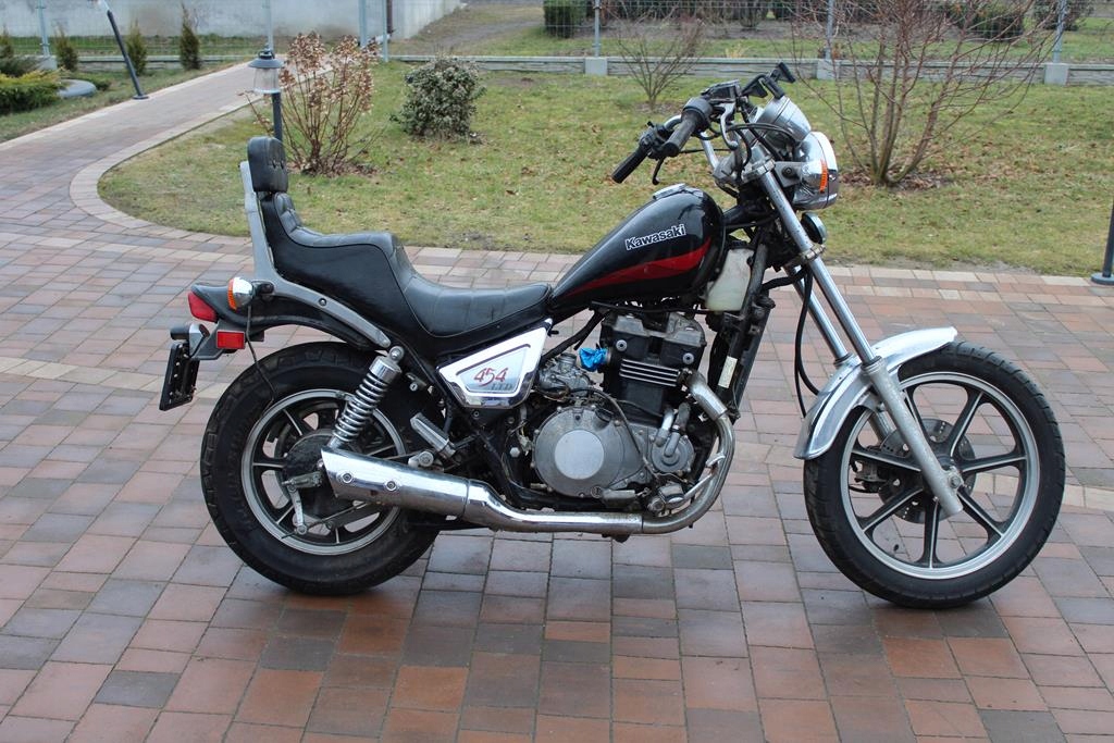 KAWASAKI LTD450 LTD454 GUMY MONTAŻOWE WYDECHÓW Producent Kawasaki OE