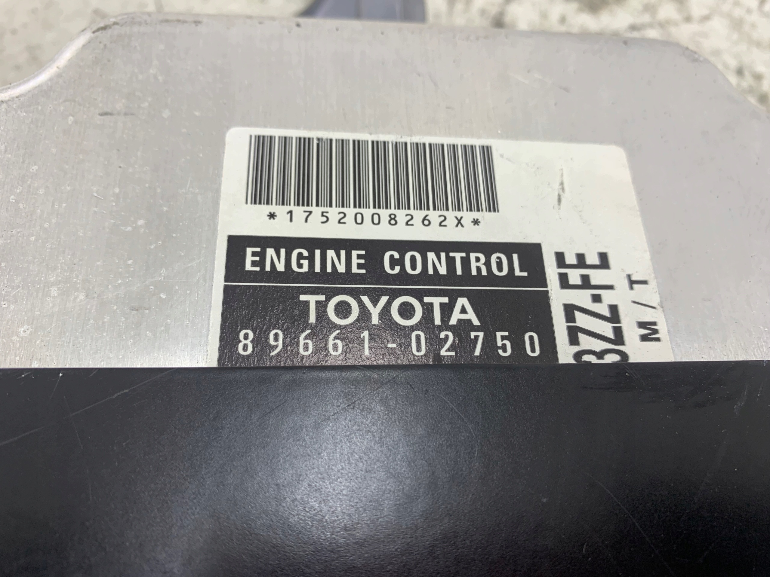 TOYOTA COROLLA E12 1.6 VVTI unité de commande électronique uce moteur 89661-02750