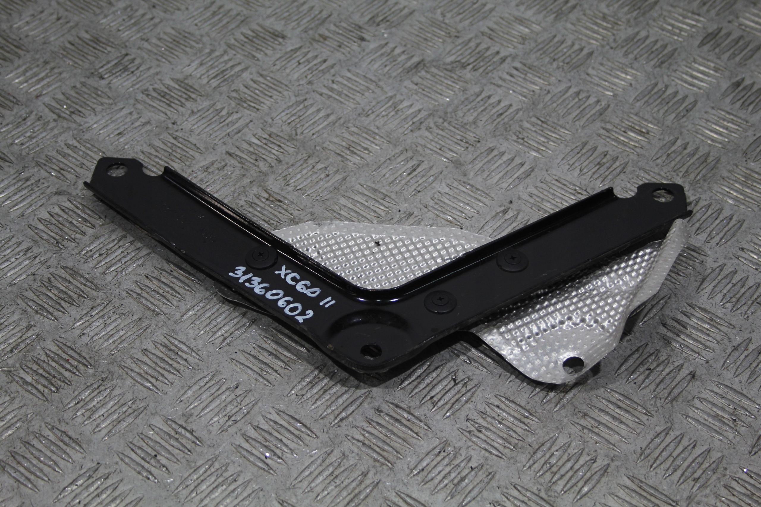 support holder VOLVO XC60 II 2 LIFT