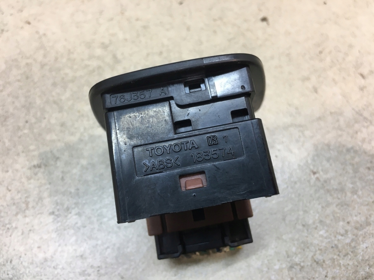 mirror control switch button TOYOTA AYGO II