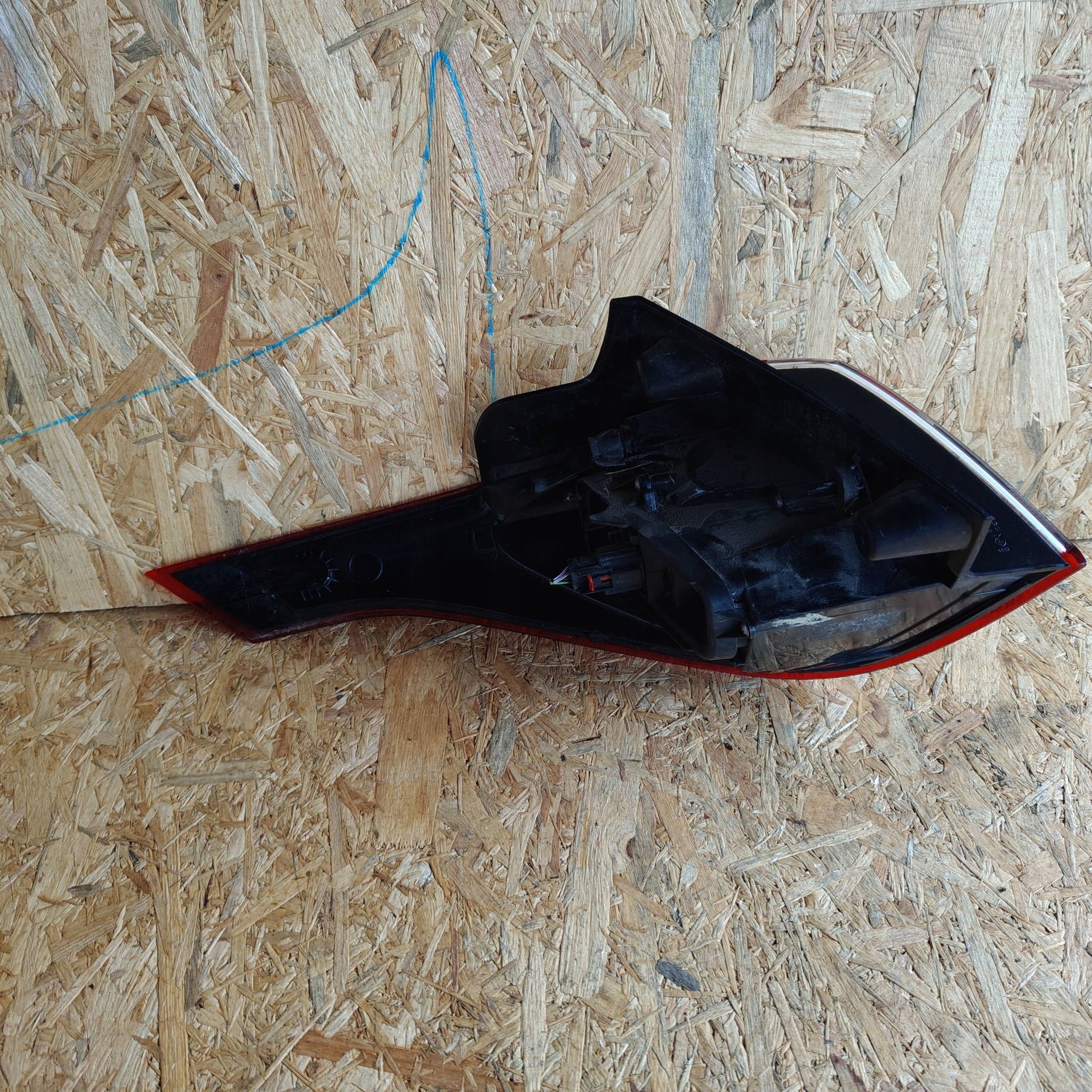 light rear rear part side right Opel Crossland X