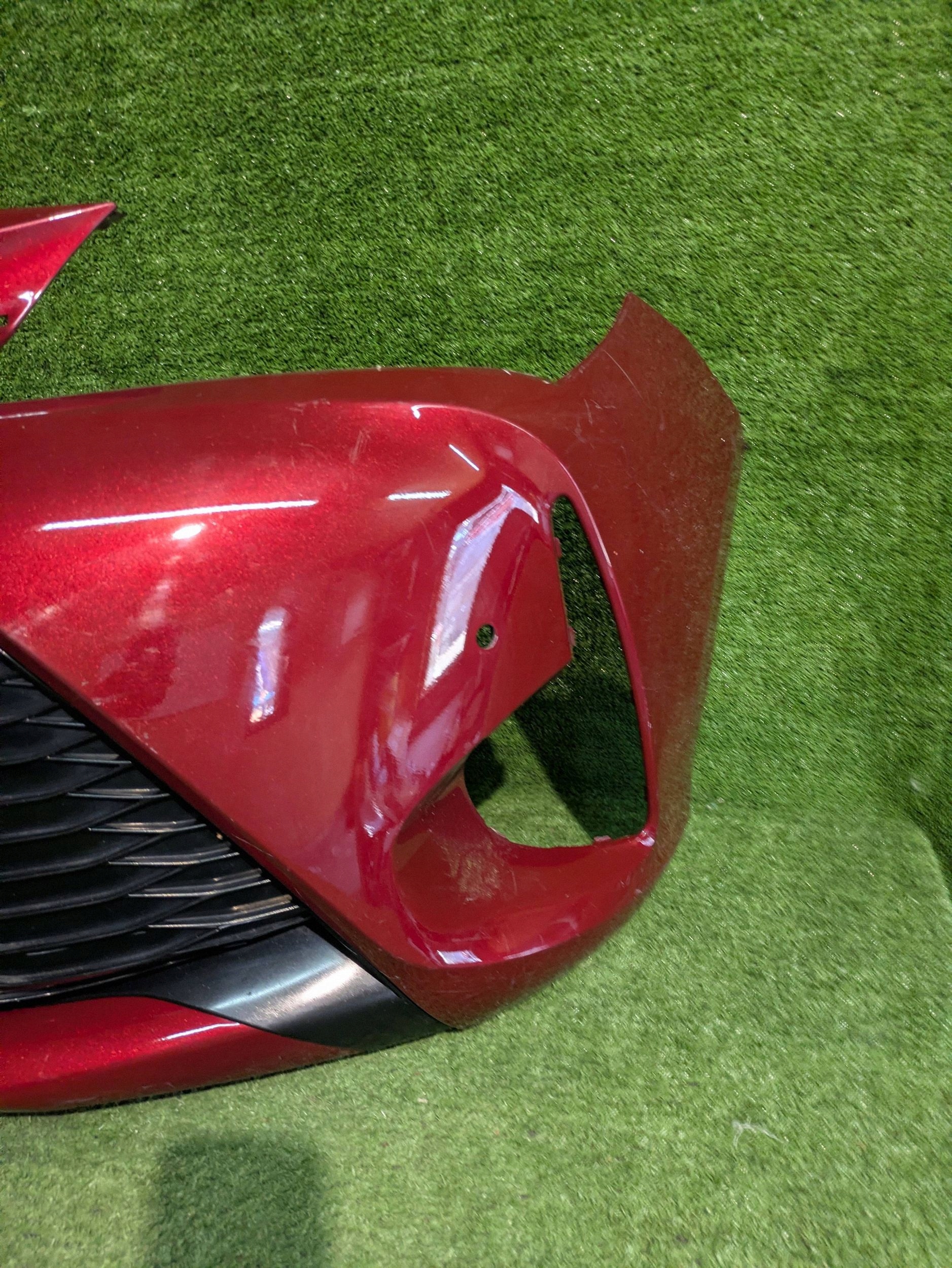 front bumper front TOYOTA YARIS III LIFT 17- NR.Z9071
