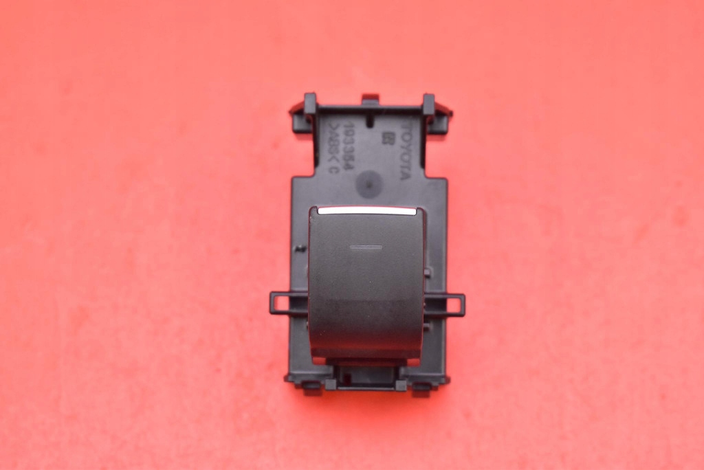 switch lifting windows right rear part 193354 TOYOTA COROLLA E21 19-21
