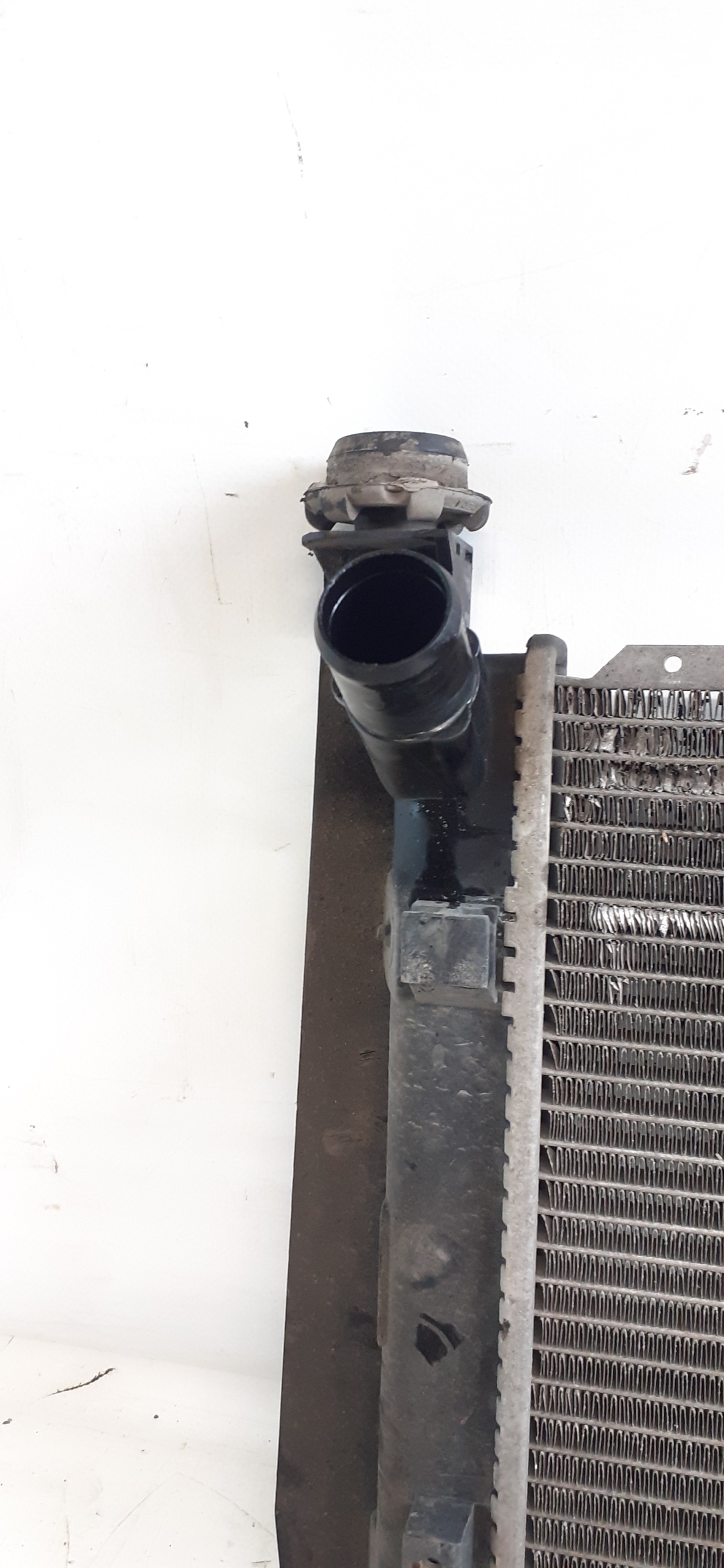 Radiatore / Raffreddatore TOYOTA COROLLA 1.4i 16V
