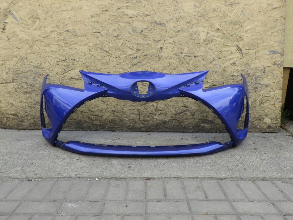 TOYOTA YARIS III 3 LIFT 17- front bumper