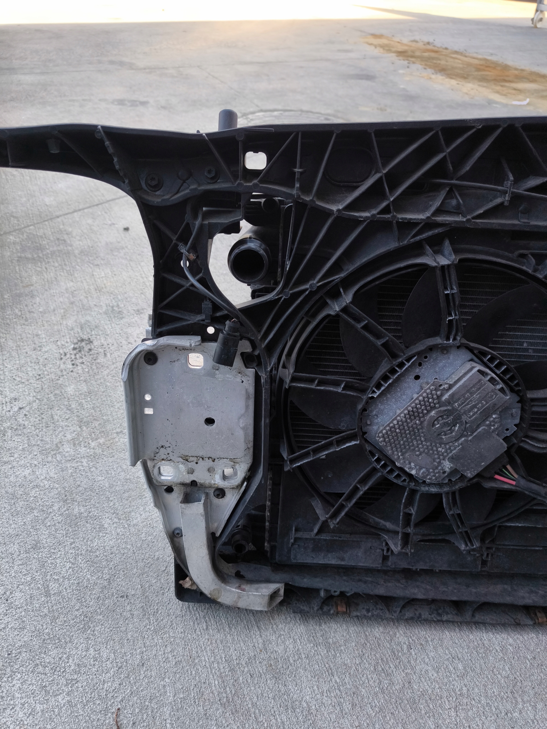 support panel for radiators complete AUDI A6 C7 A7 4G 3.0 TDI 2011-2016 complete !!!