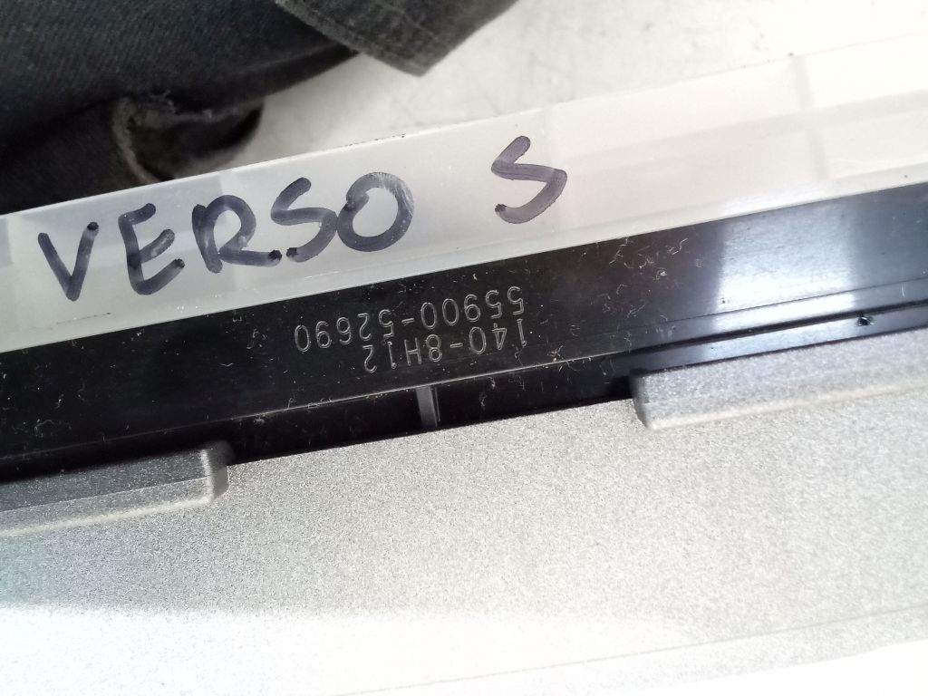 Toyota Verso S air conditioning control panel 55900-52690