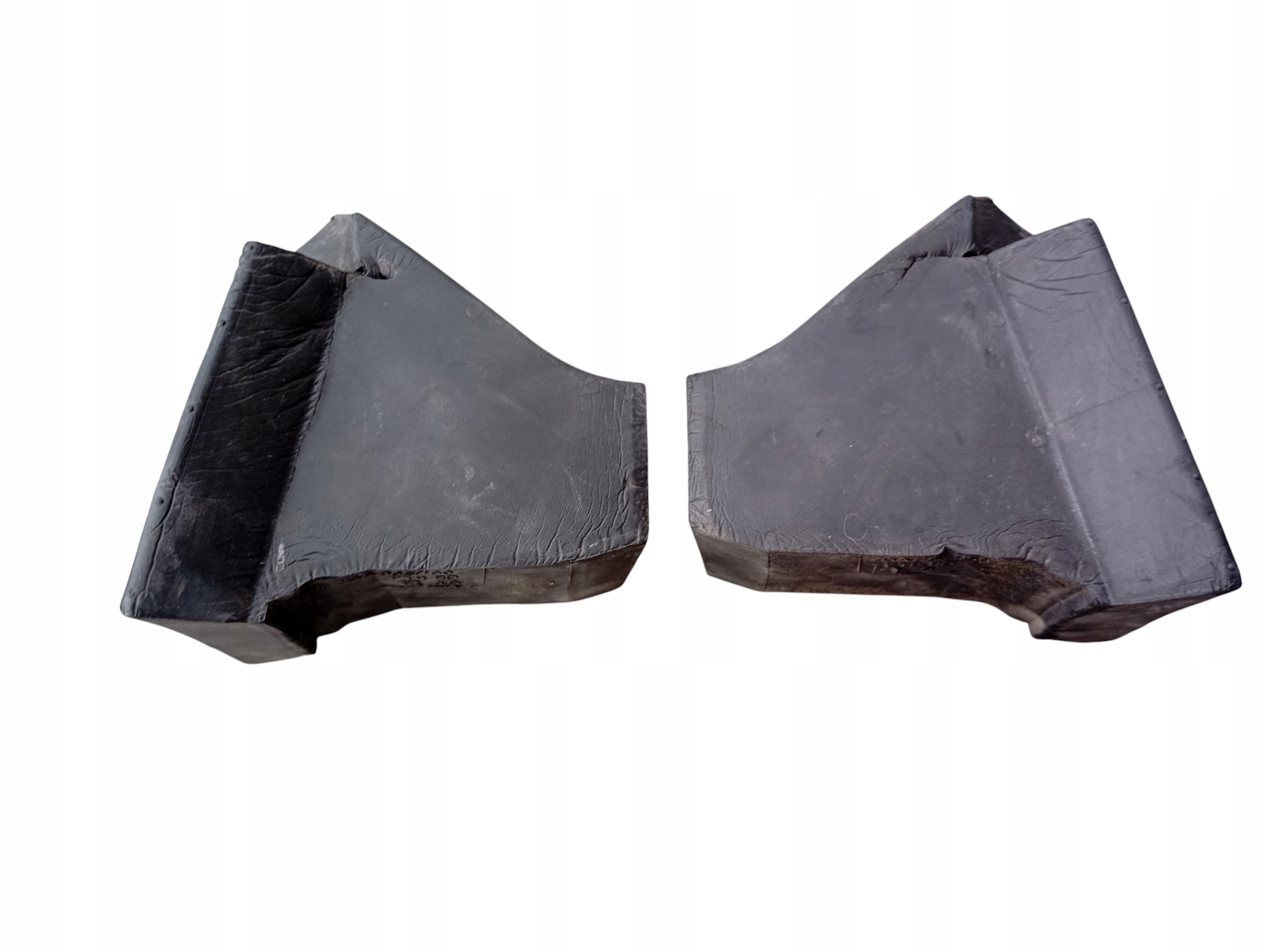 WYGŁUSZENIE BLOTNIKA LEWE PRAWE VOLKSWAGEN T-ROC 2GA864760 2GA864759