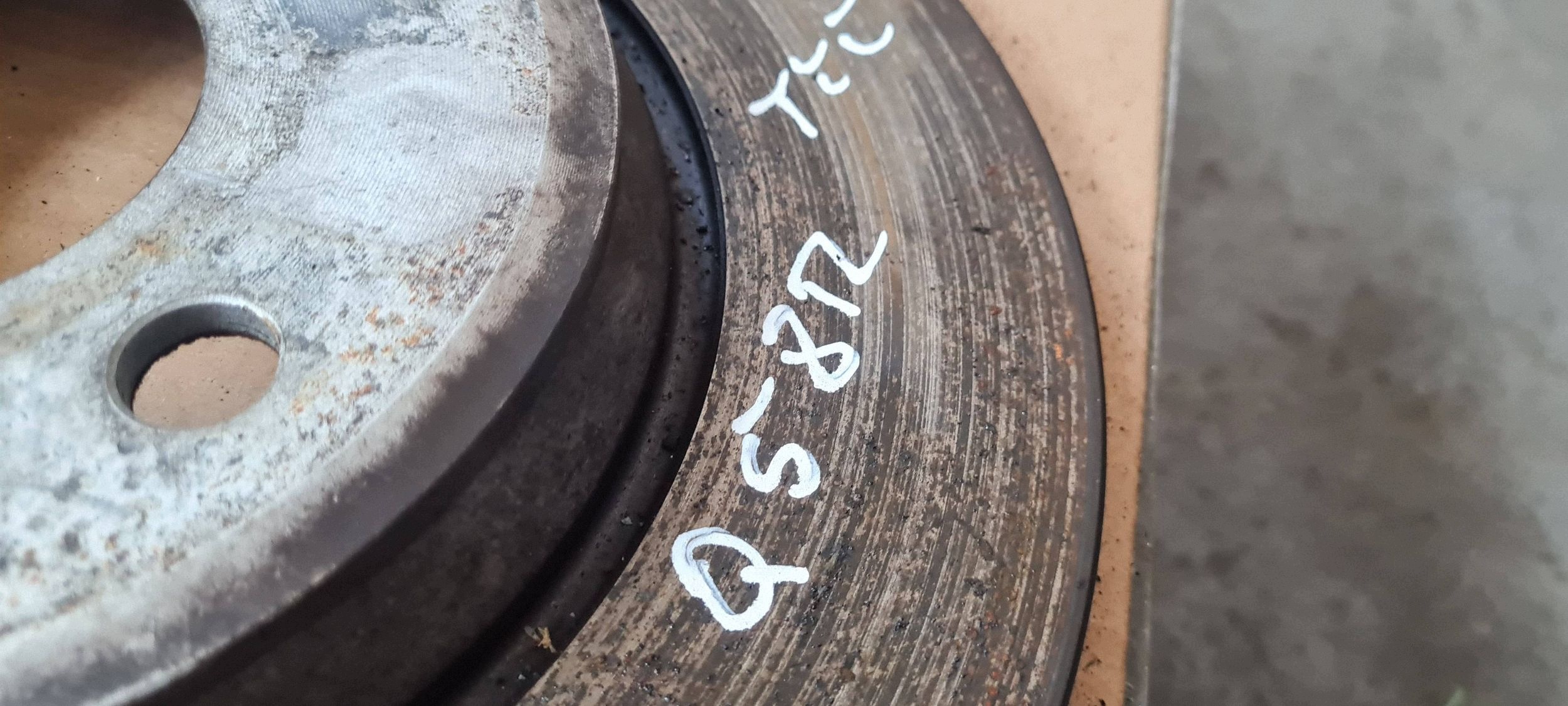 Q5 8R LIFT disc discs brake rear. replacement 2 pieces 300MM A4 B8 A5