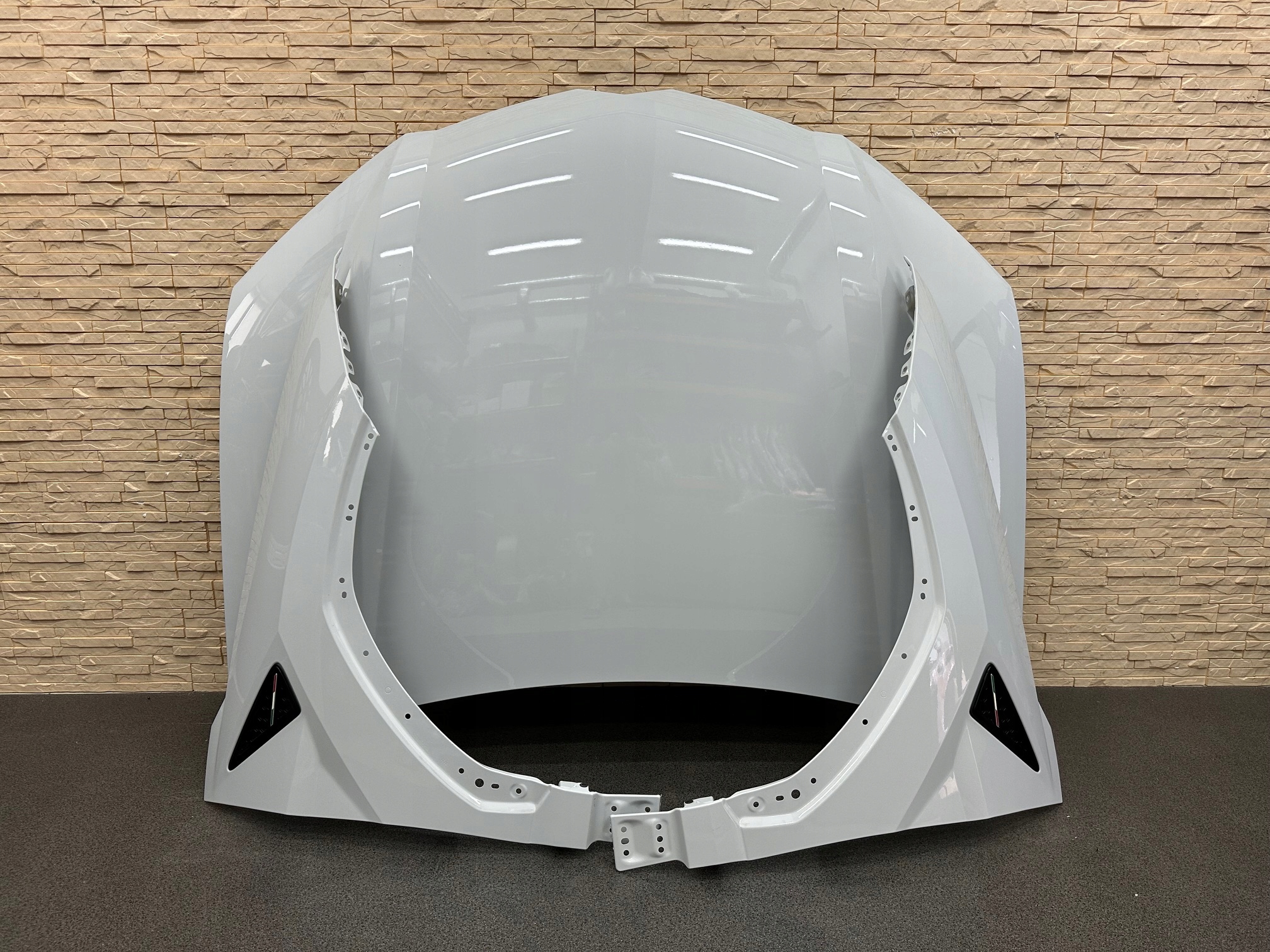 LAMBORGHINI URUS MASKA BŁOTNIK BŁOTNIKI ZESTAW BIAŁY BONNET FENSERS SET
