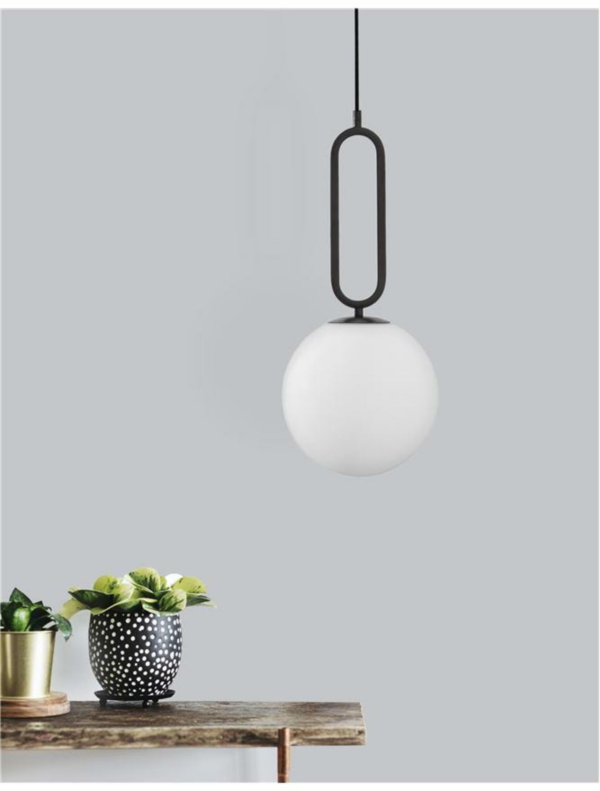 Nova Luce závěsné svítidlo Grus matný černý kov opálové sklo E27 1x12W 230V