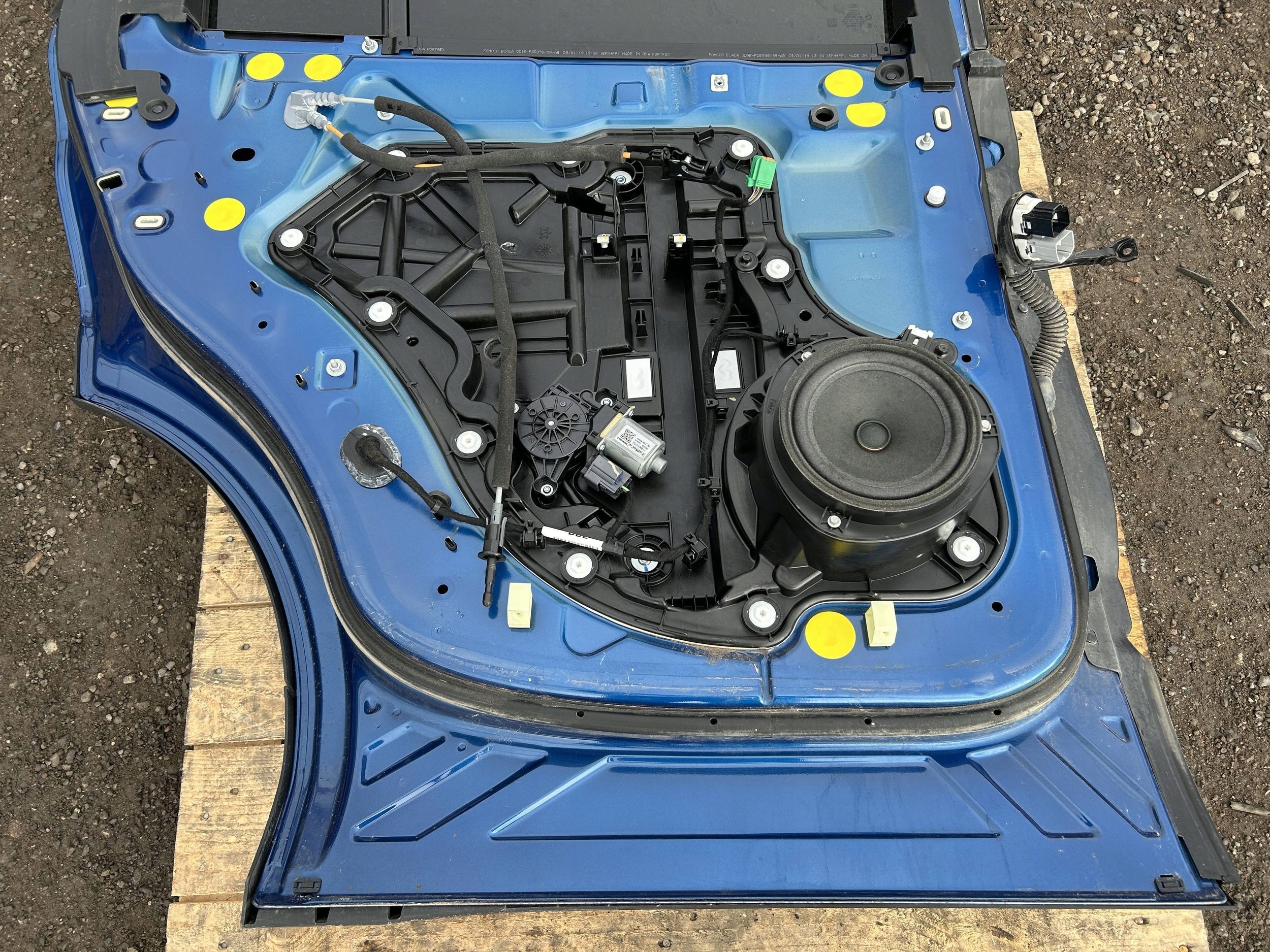 door rear part rear. left complete Ford Explorer VI 2020r