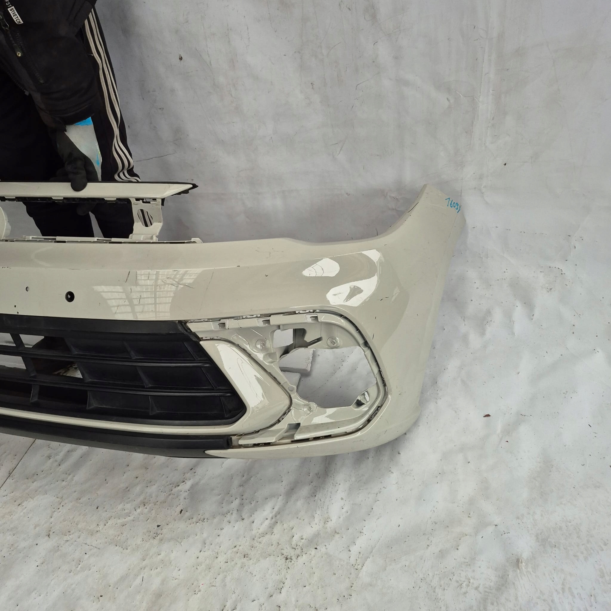VW POLO VI 6 2G LIFT 21-> bumper front front PDC