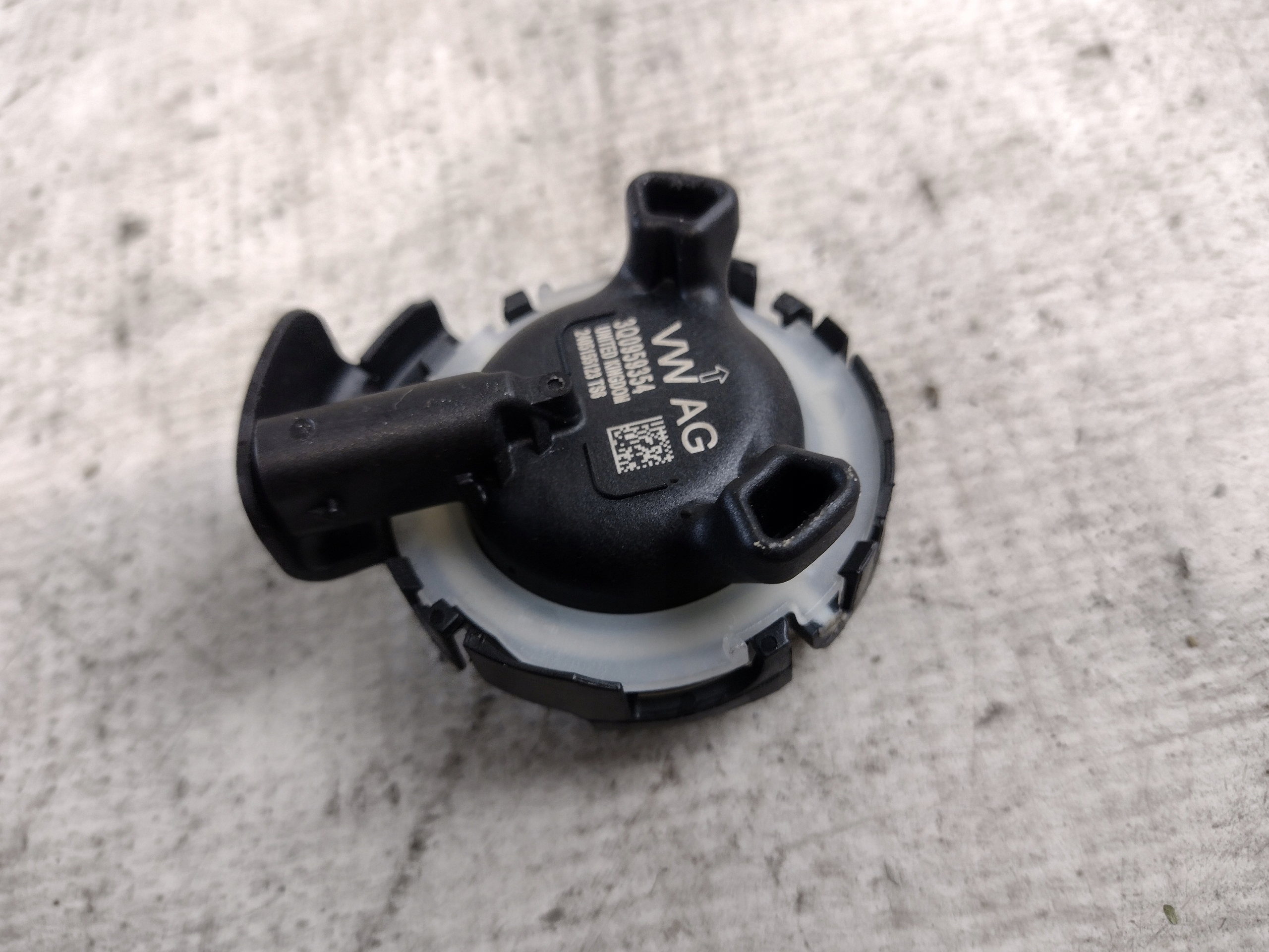 impact sensor Volkswagen Passat B8 3Q0959354