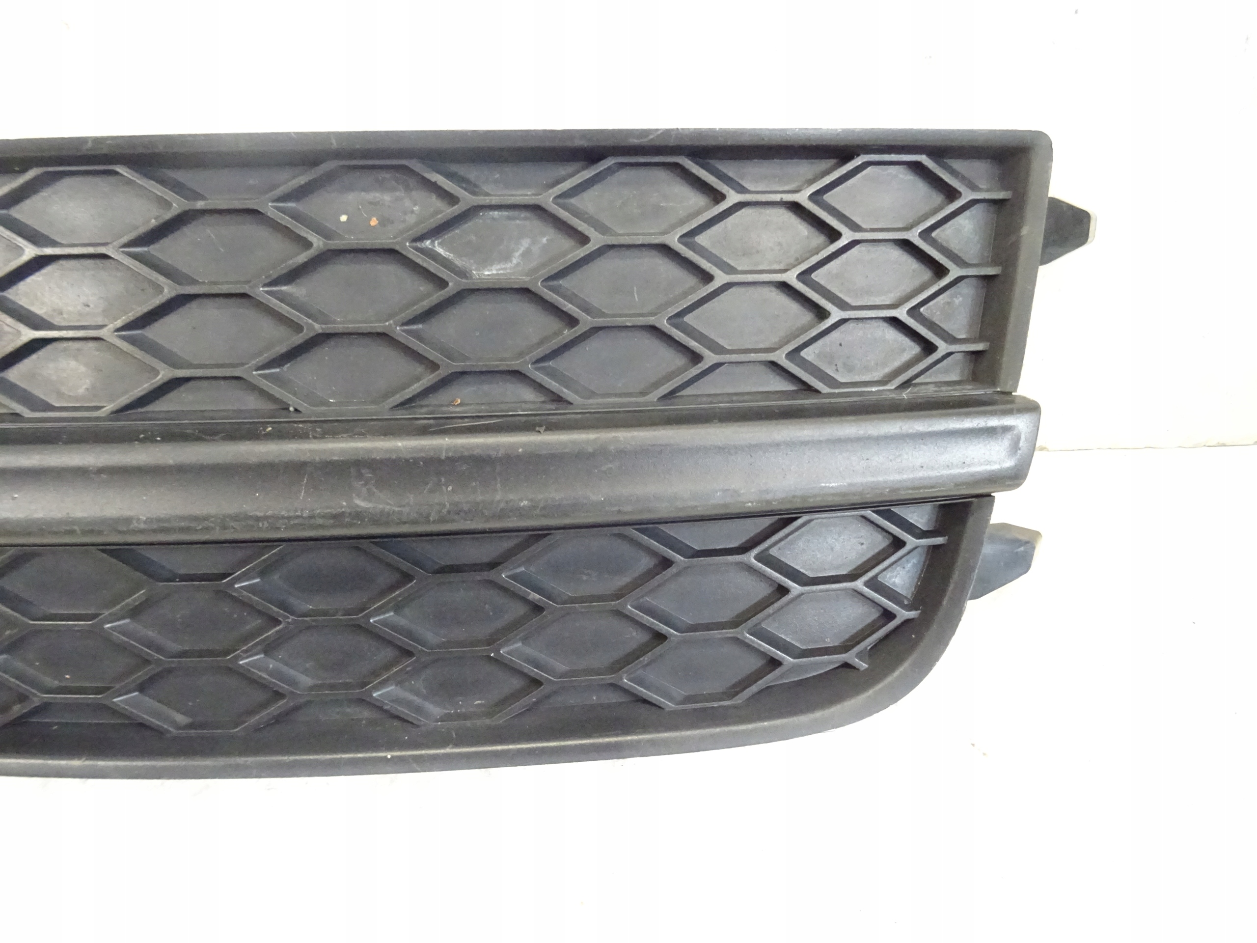grid of a bumper front front right AUDI A7 C7 S-LINE 4G8807682B