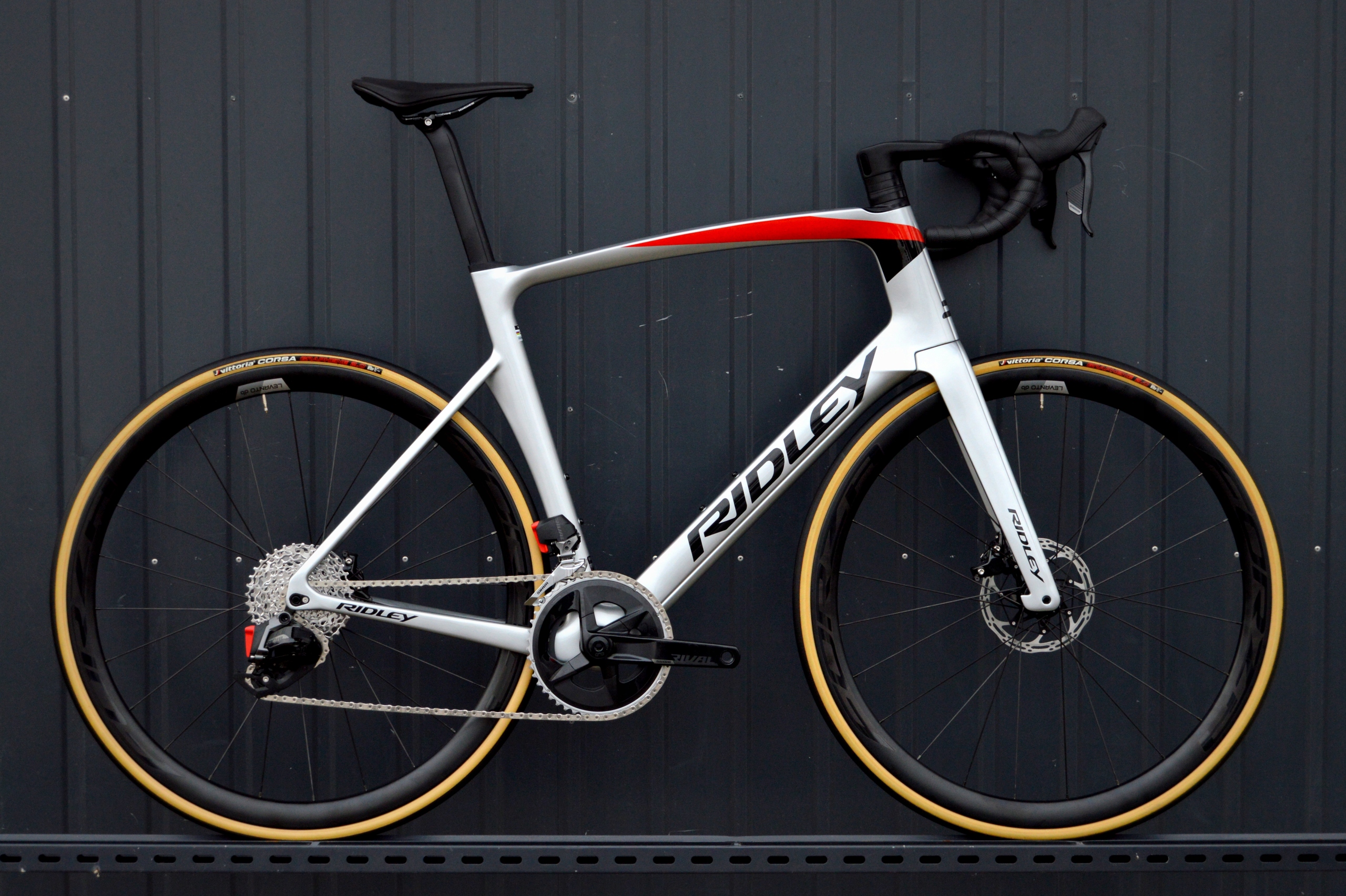 RIDLEY　NOAH Ridley Noah Disc Rival eTap AXS 2x12s / Aerodynamiczne