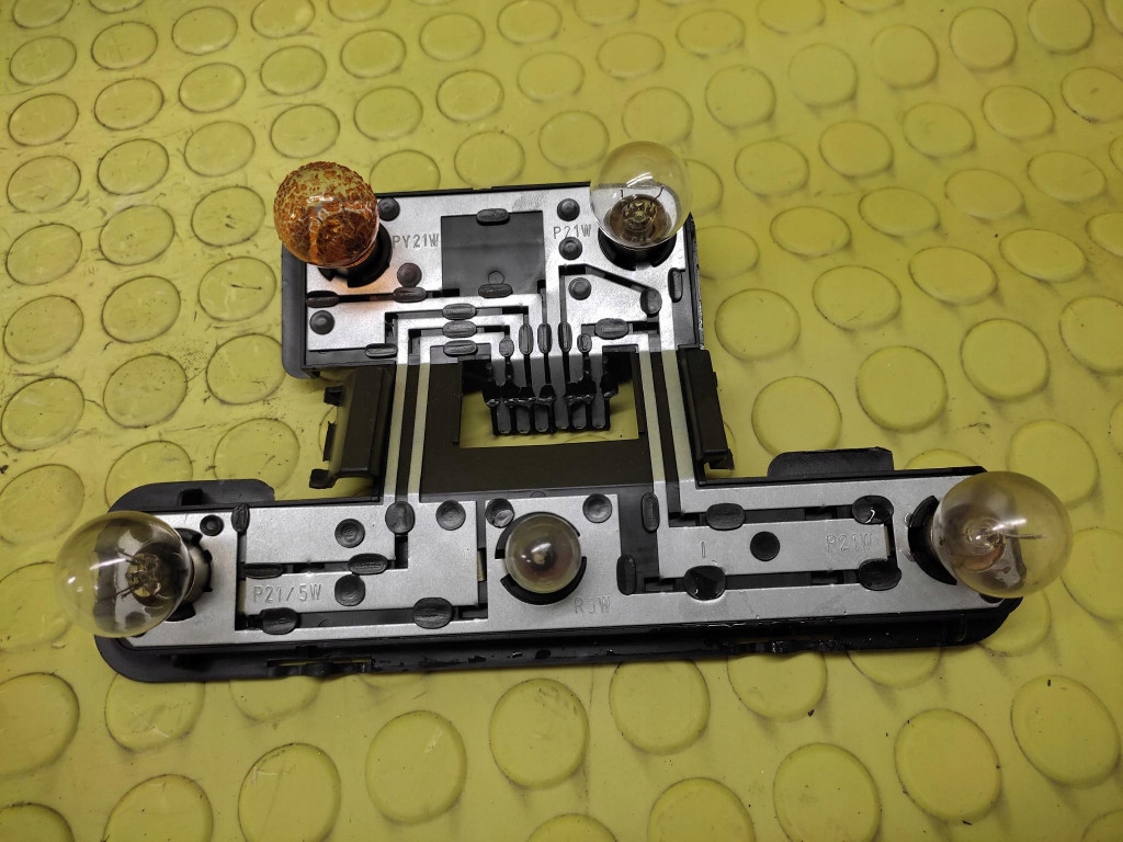 OPEL TIGRA light left rear part