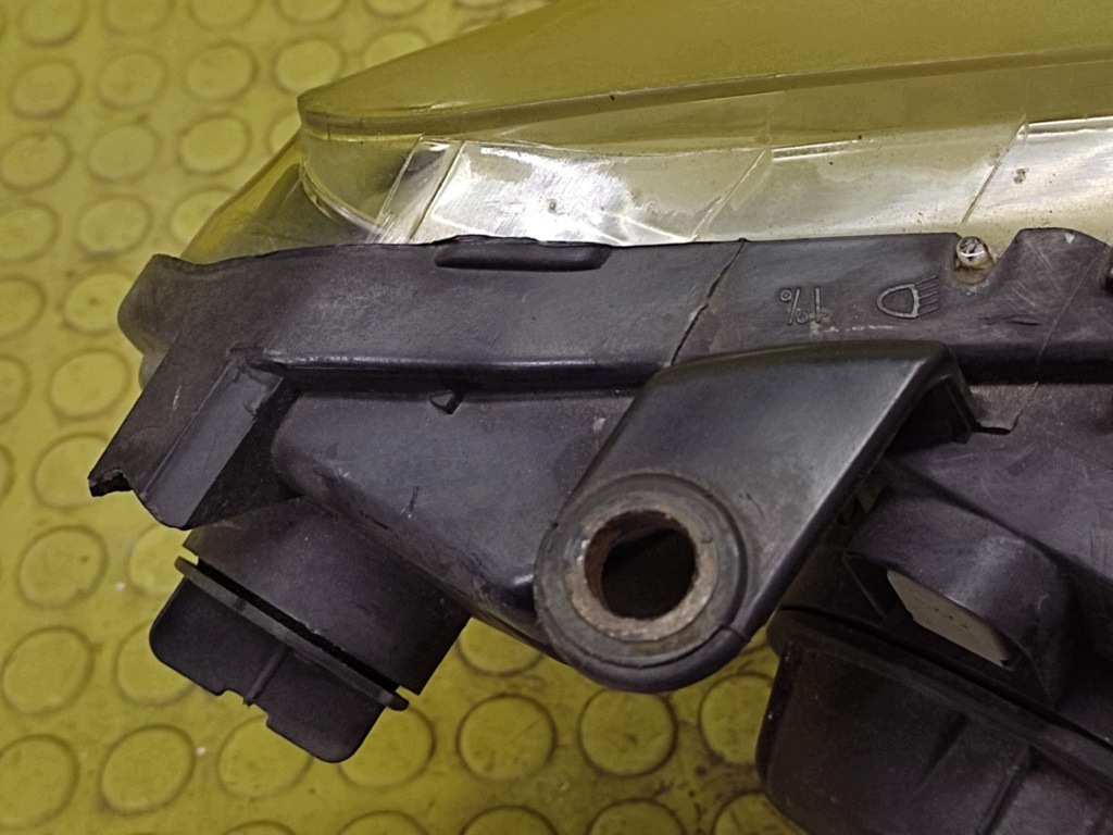 PEUGEOT 307 REFLEKTOR licht links vorne 9641615780