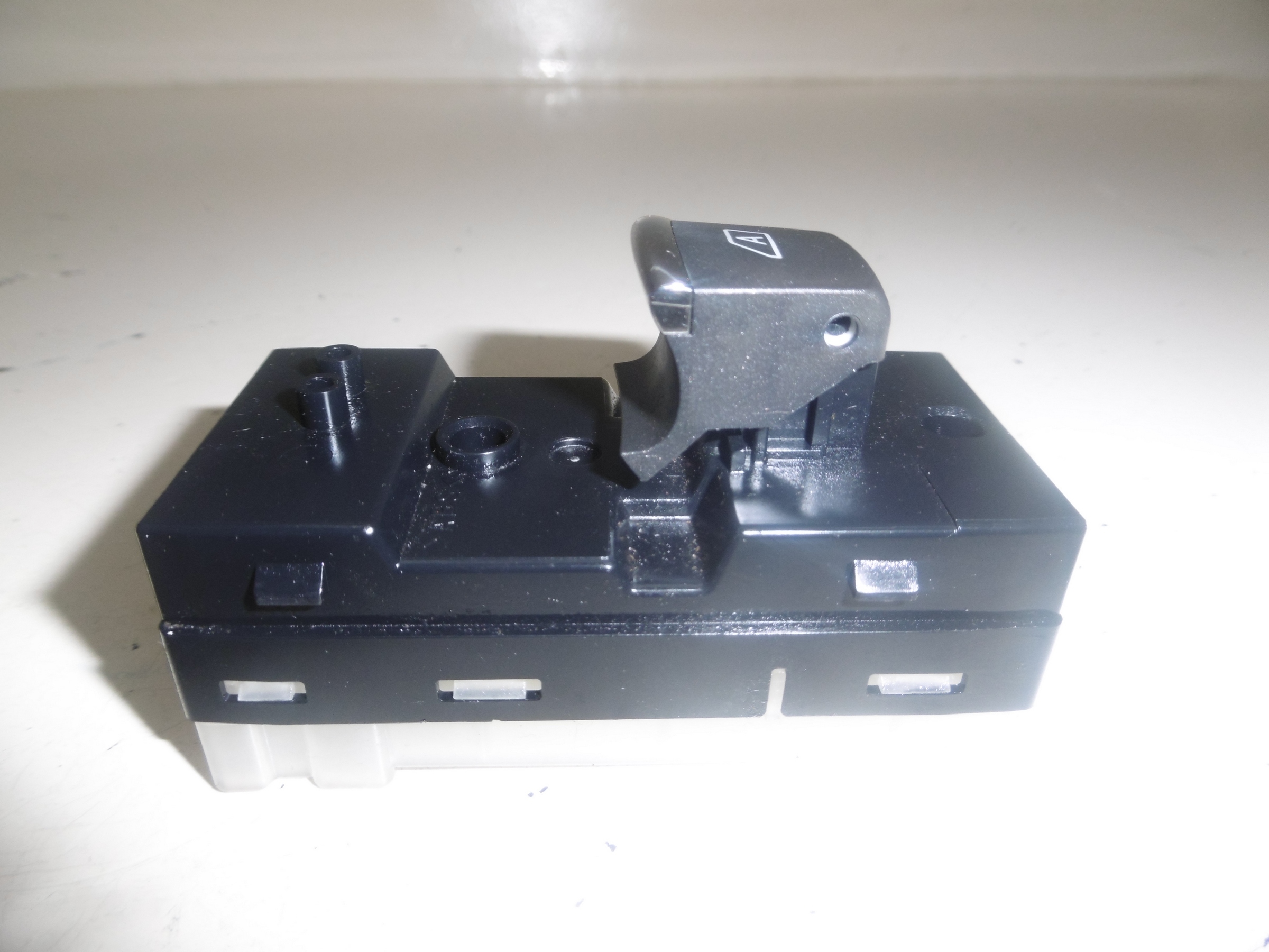 switch windows rear part rear INFINITI Q50