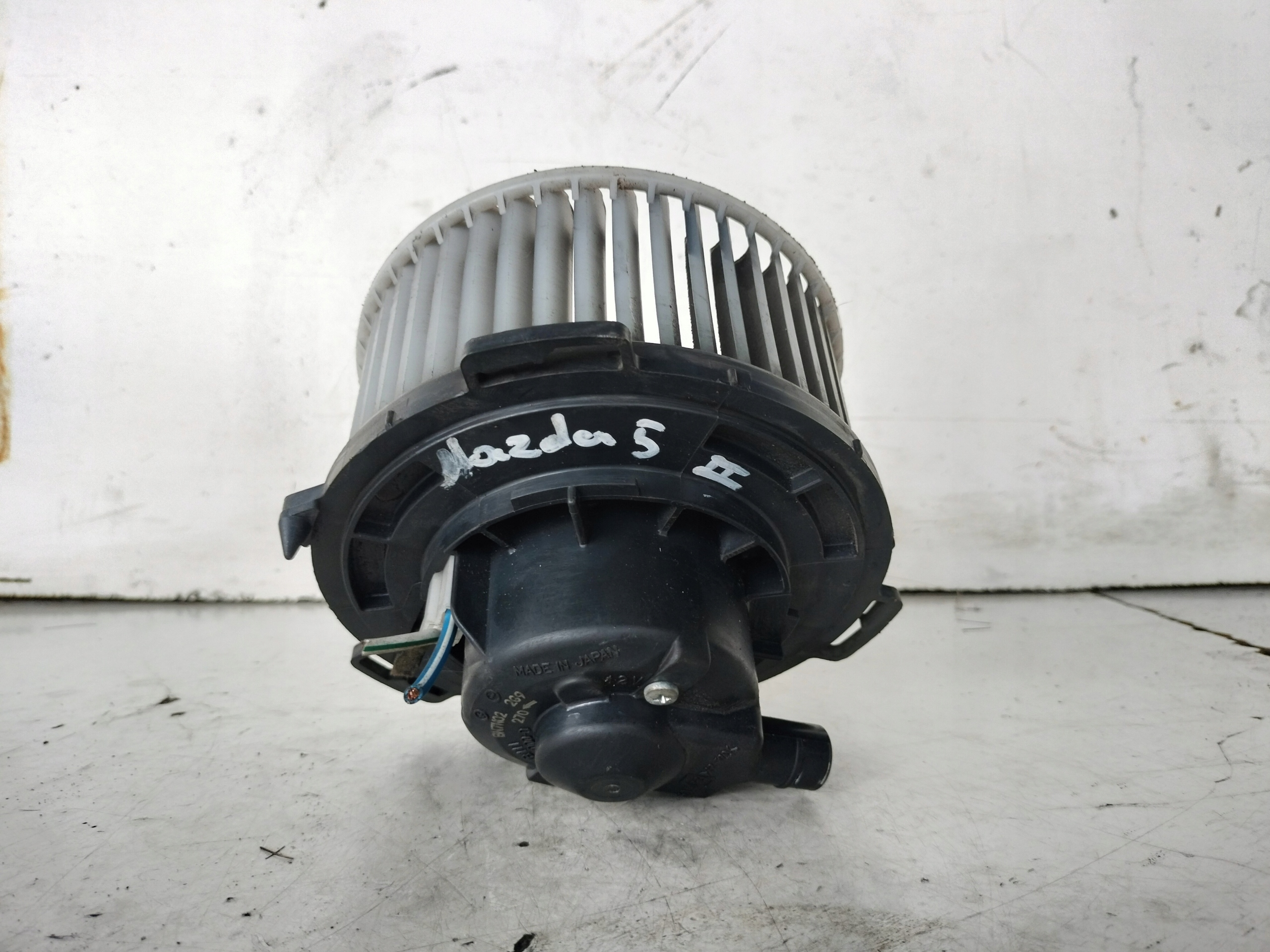MAZDA 3 e BK riscaldamento BOCCHETTE 894000-0270