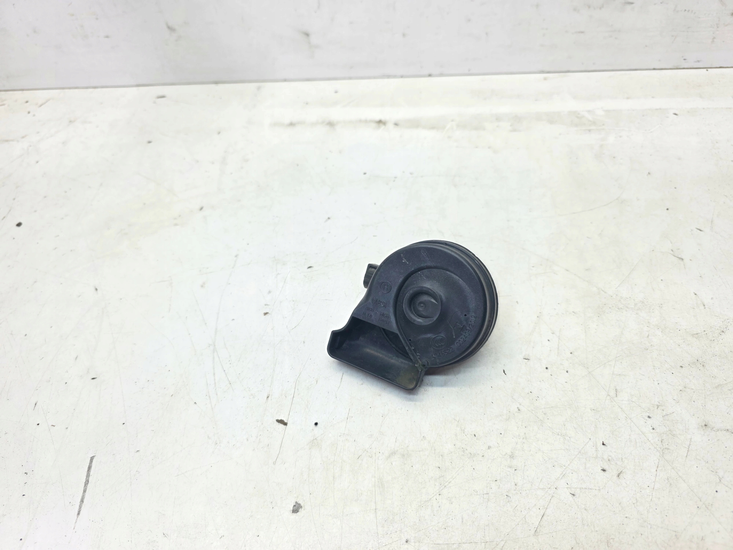 KLAKSON SYGNAL LOW left AUDI Q4 E-TRON 8X0951221A 11A951107