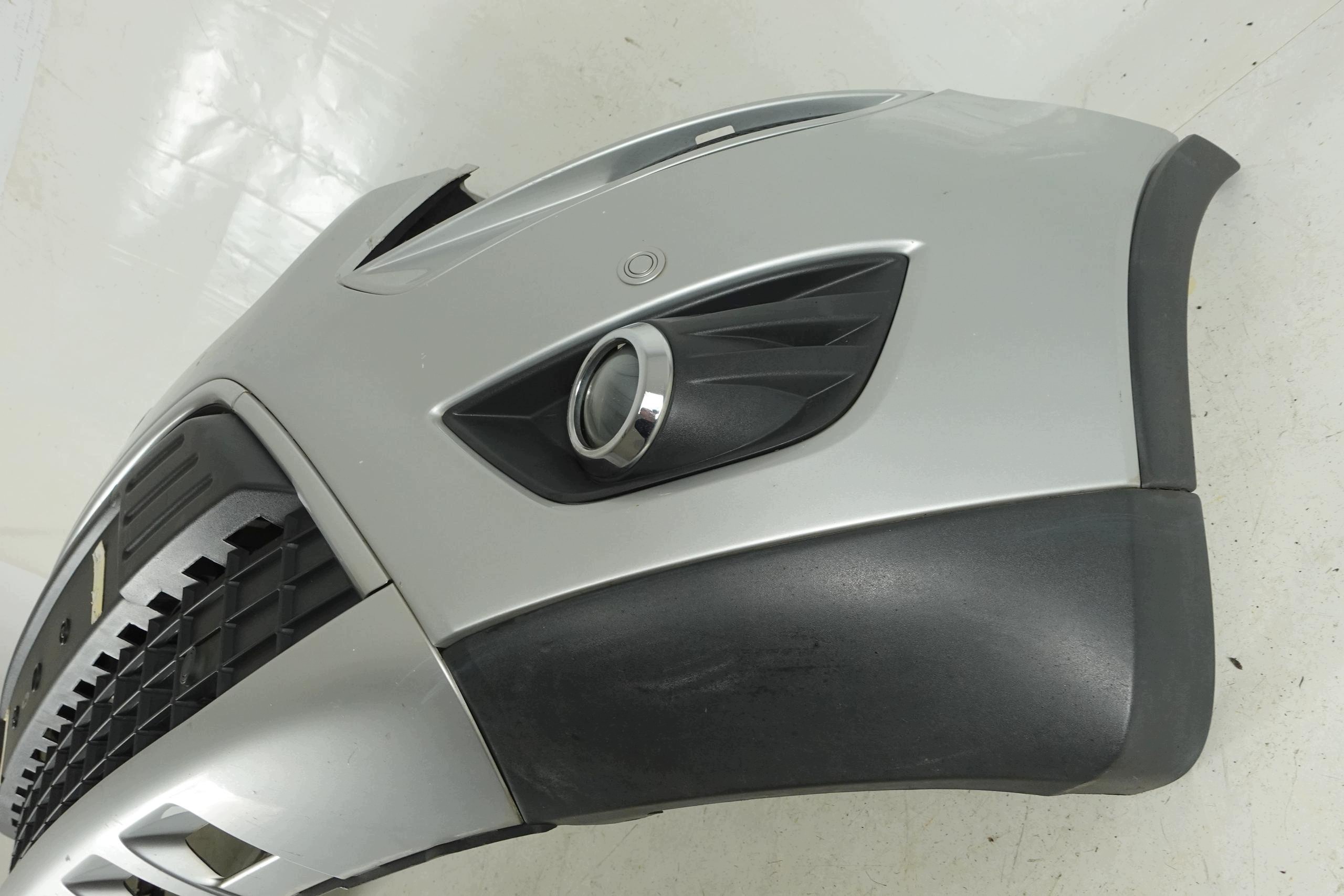 nárazník předek přední FORD KUGA a MK1 08-12 PDC 08 O8 2008-2012 maska