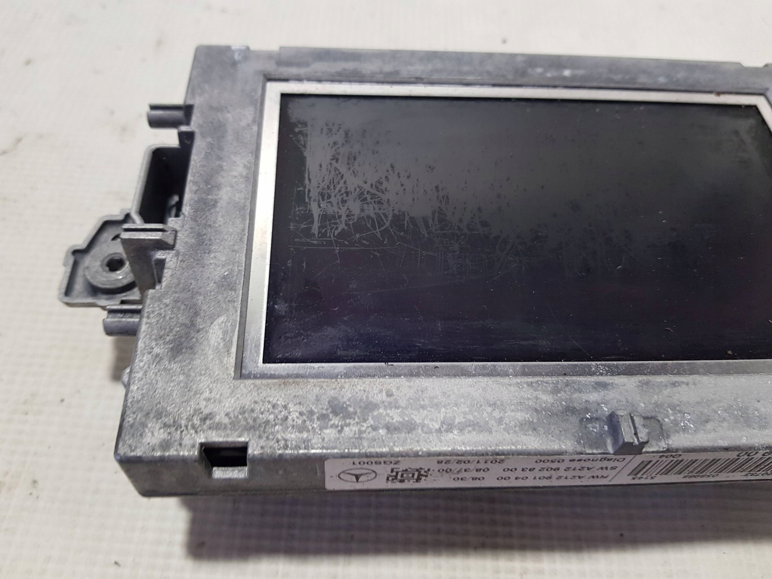 display RADIA navigation devices 2129004900 MERCEDES W212