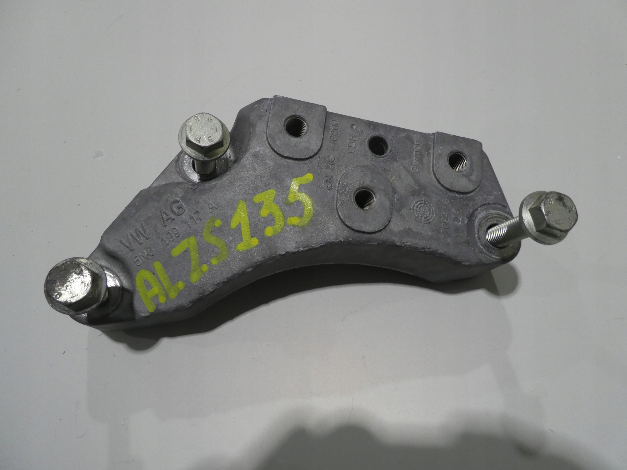support gearboxes 5N0199117A VW SEAT SKODA