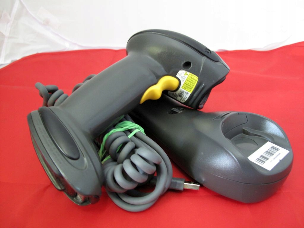 BEZPRZEWODOWY CZYTNIK SKANER KODÓW KRESKOWYCH SYMBOL MOTOROLA DS6878 2D USB Typ skanera 1D/2D