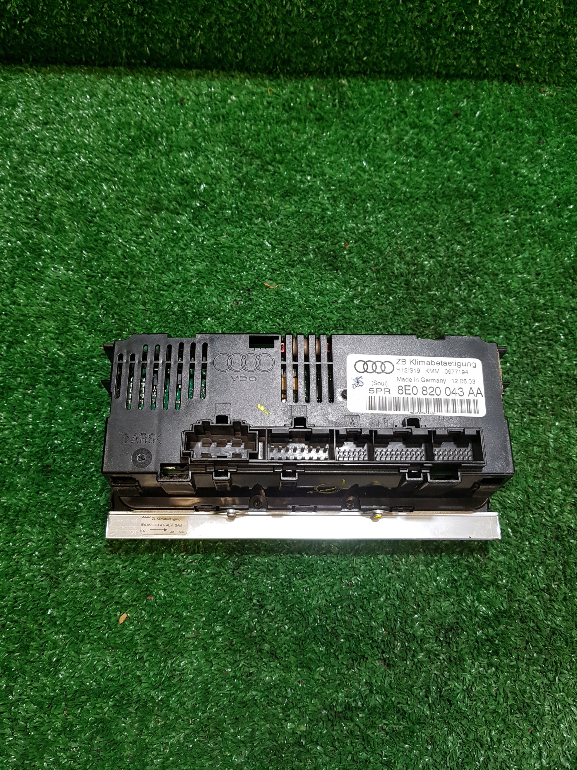 Unite commande clima AUDI A4 B6 8E0820043AA