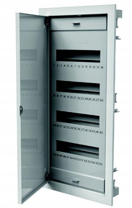 Univerzální třířadý rozvaděč RO-4