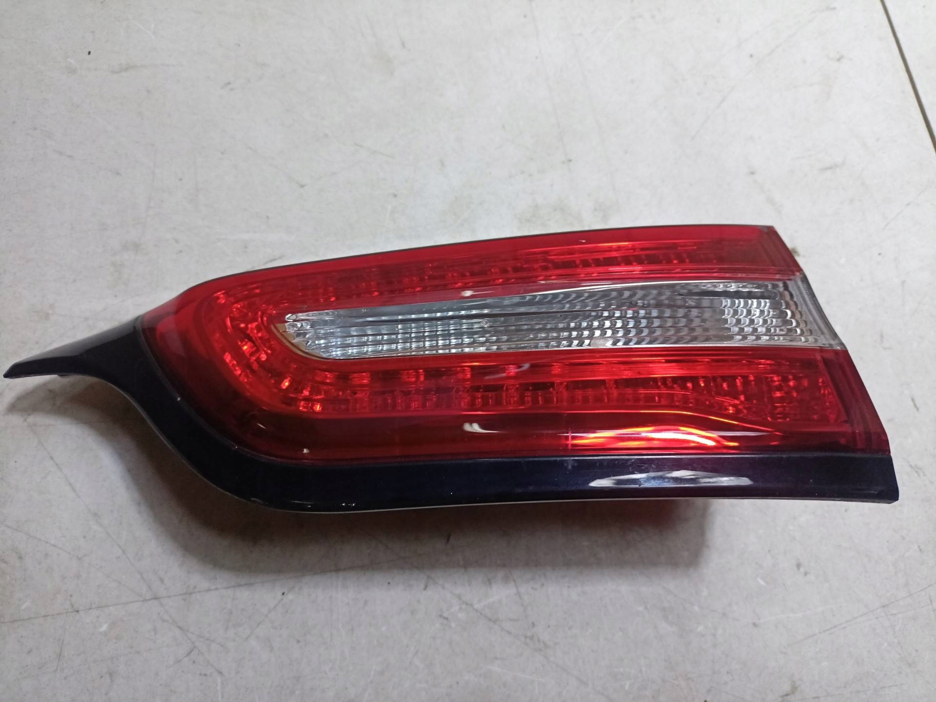 light rear to the bonnet right side Jeep Cherokee 5 2014 68102920AC