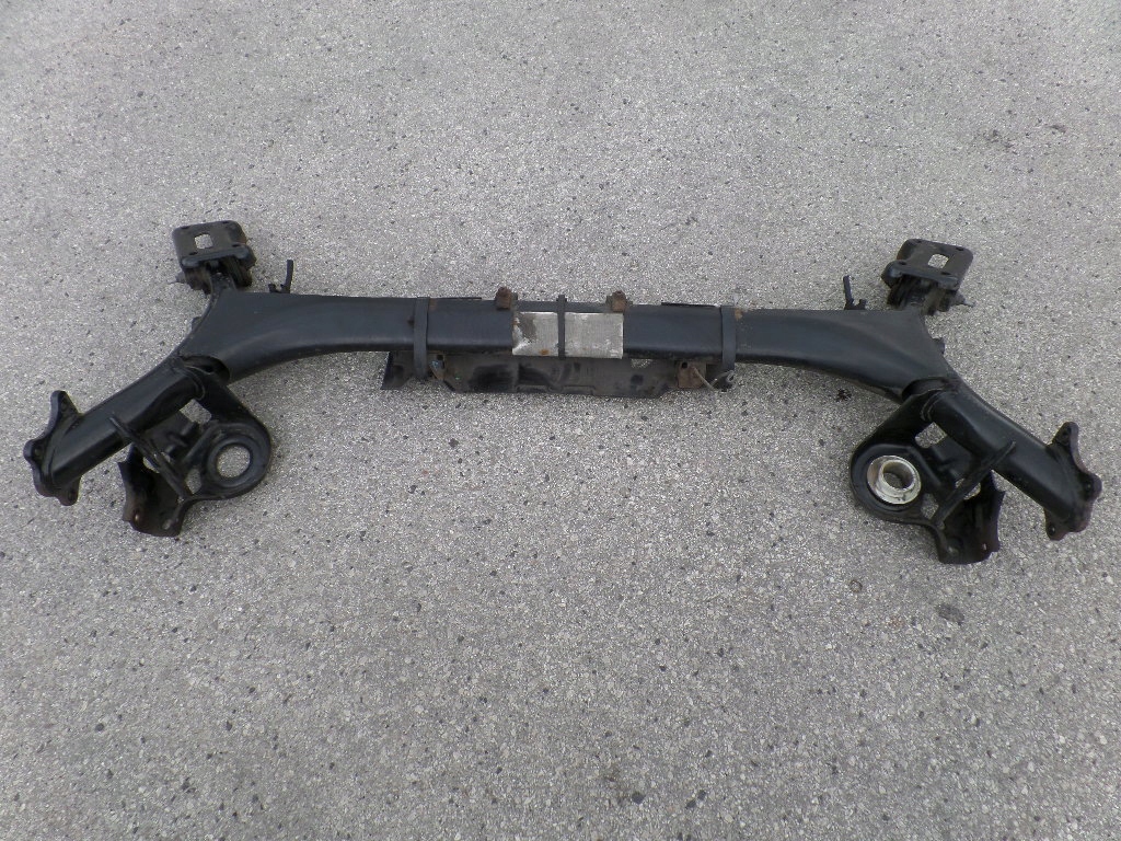 CITROEN DS4 BELKA ZAWIESZENIA TYLNA TYŁ