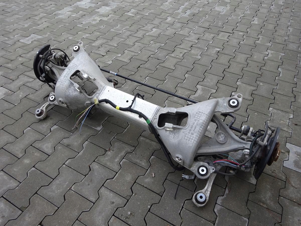 Wózek sanki belka piasta tył kpl PEUGEOT 508 II sw Numer katalogowy części 9830455580 SW KOMBI