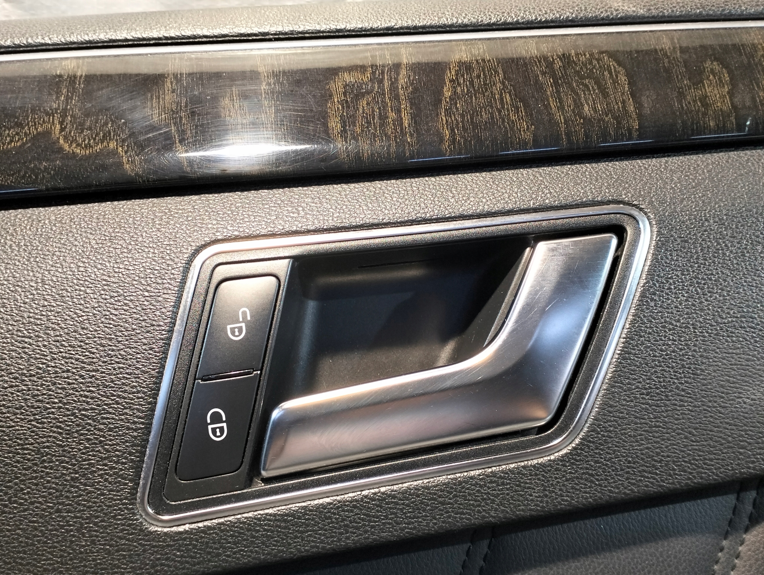 side upholstery right front MERCEDES W212 E220 2013r JC1697352