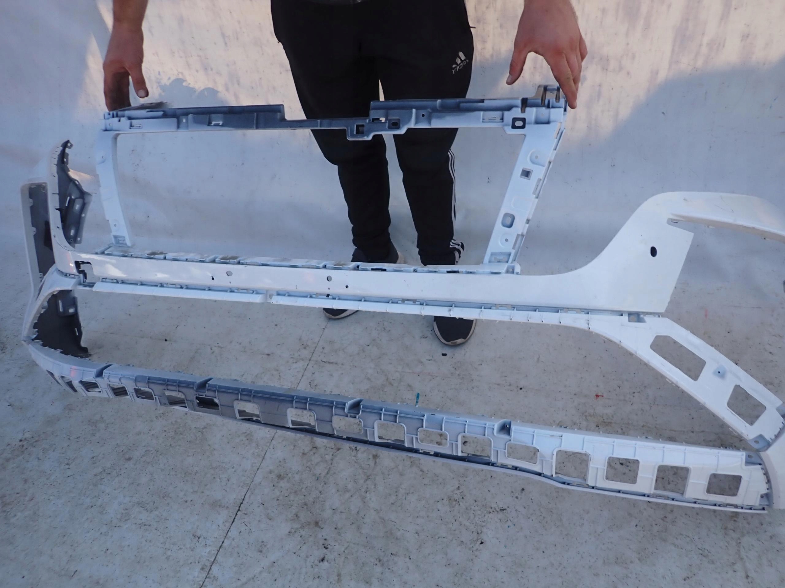 HYUNDAI TUCSON IV 4 N-LINE 20- bumper front PDC