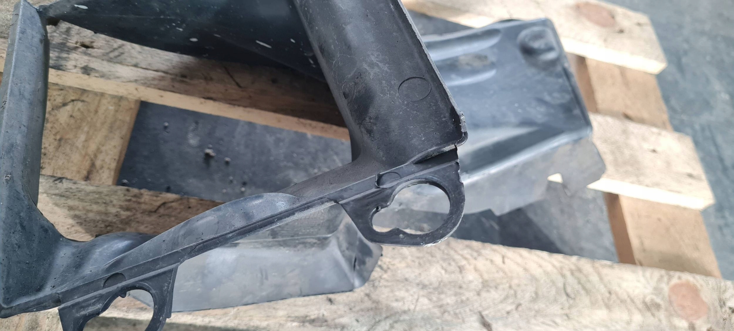 A6 C6 LIFT steering wheel, intake air right front 3.0 TDI 4F0145334J
