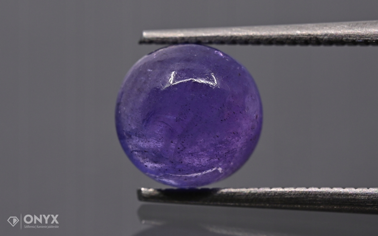 Tanzanit kabošon kulatý fi 7,6 mm