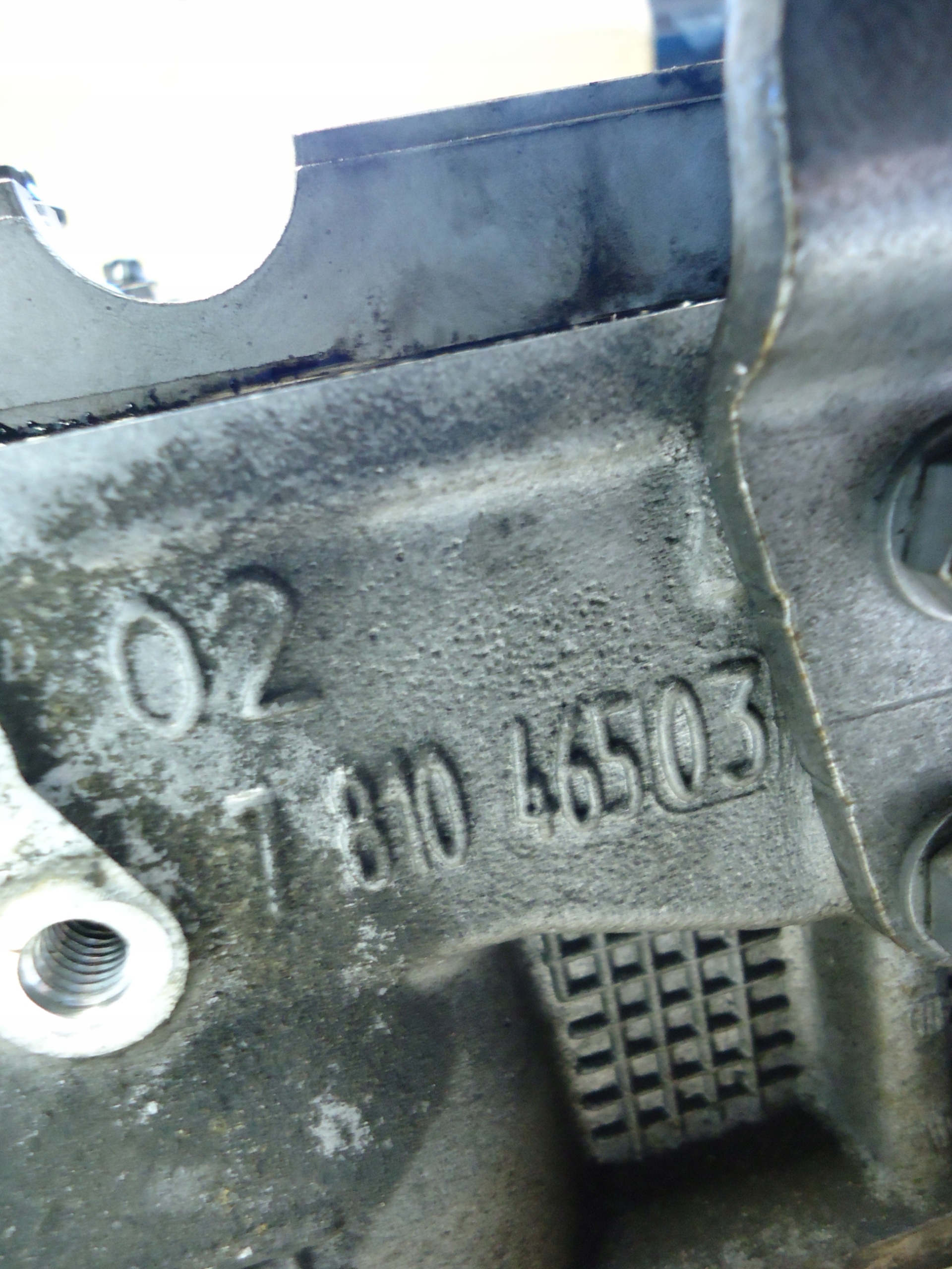 BMW 1 E87 2.0D N47D20C head. 7810465