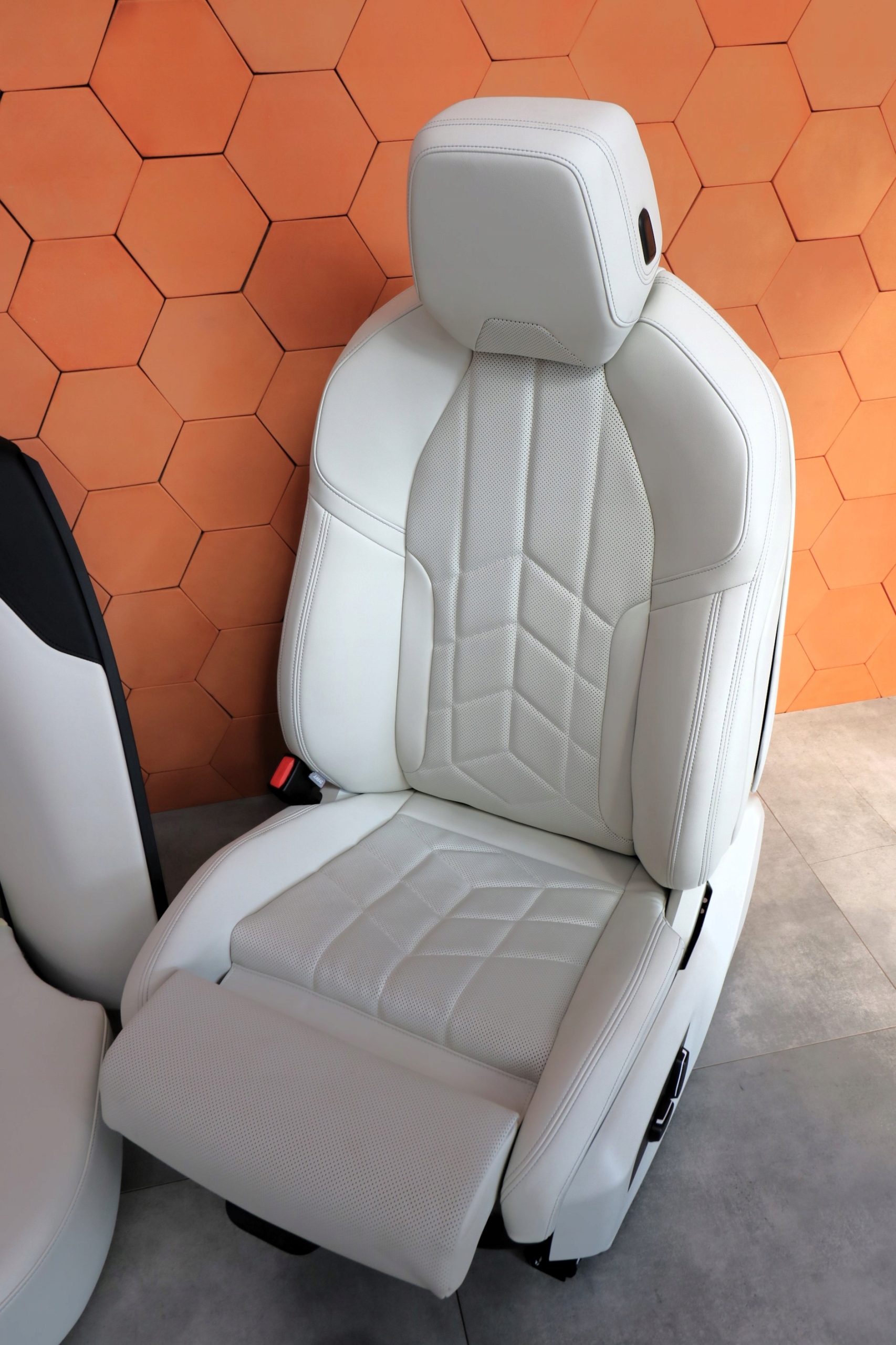 BMW 5' G60 Салон кресла спорт HARMANN 1 ЛС