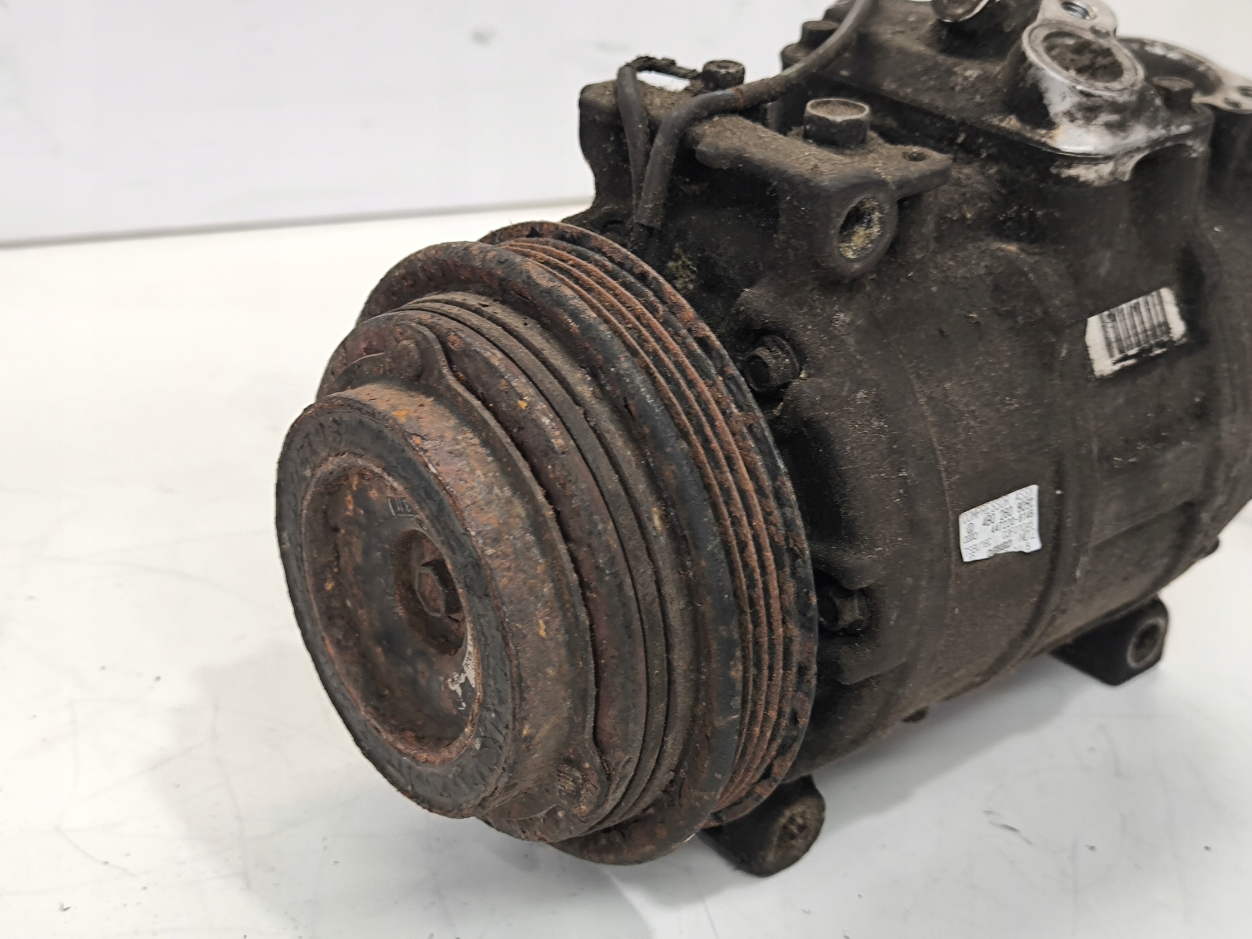 compressor compressor; of the air conditioning AUDI A6 C5 VW PASSAT 4B0260805C