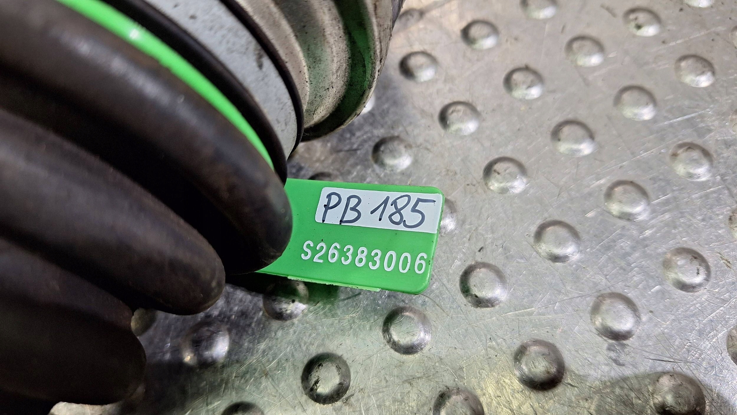Antriebswelle rechts heck 7533446 BMW E81 E87 E90 E91 E92 2.0D N47