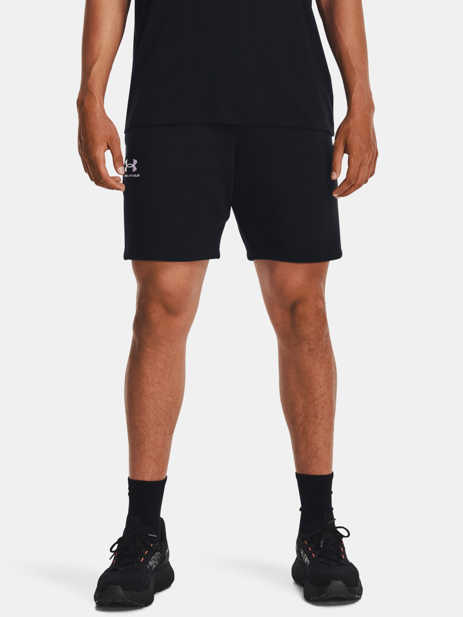 Kraťasy Ua Essential Fleece Shorts-BLK vel. S