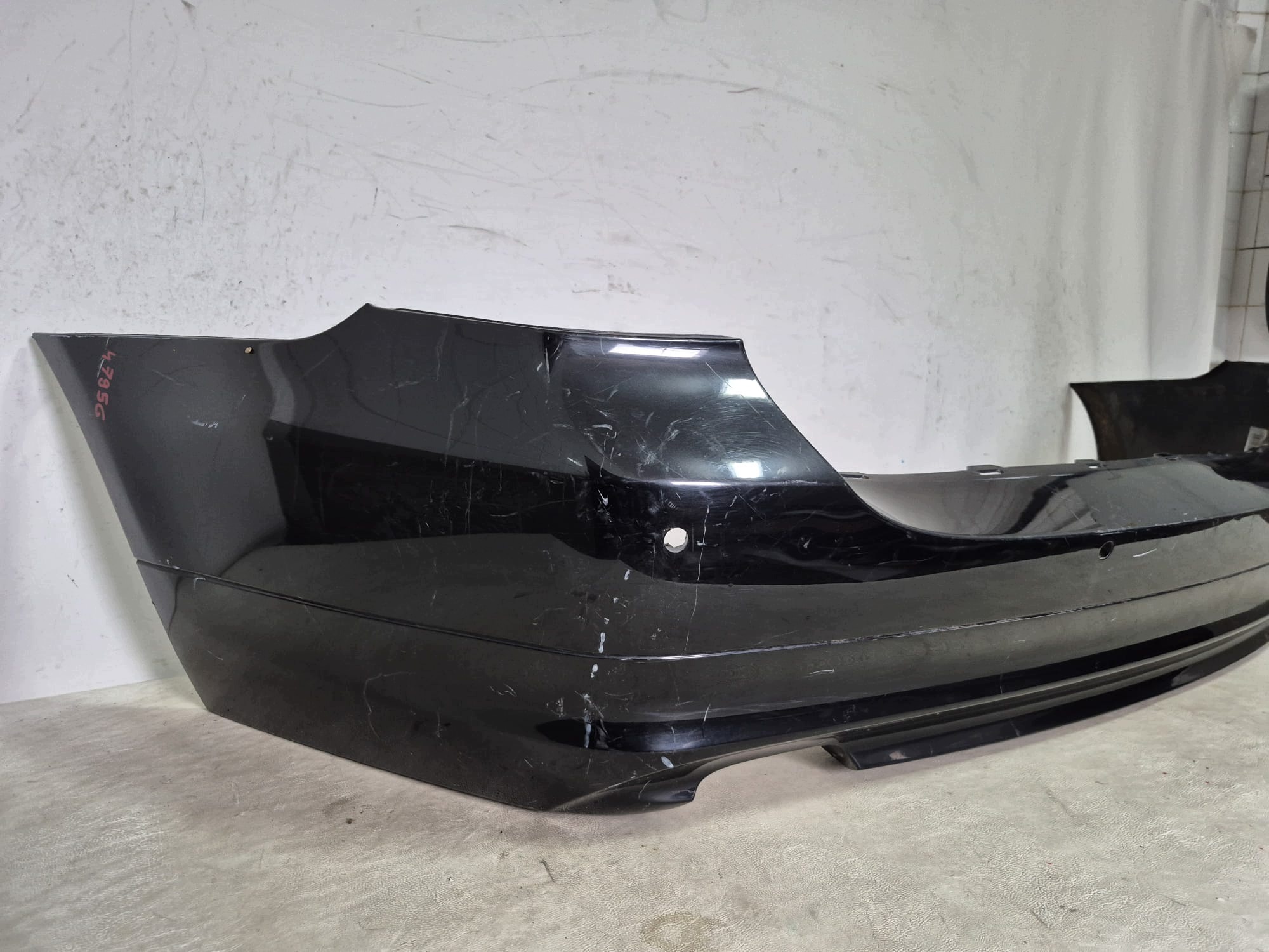 BMW 3 E90 sedan 08- bumper rear part rear PDC 7202687