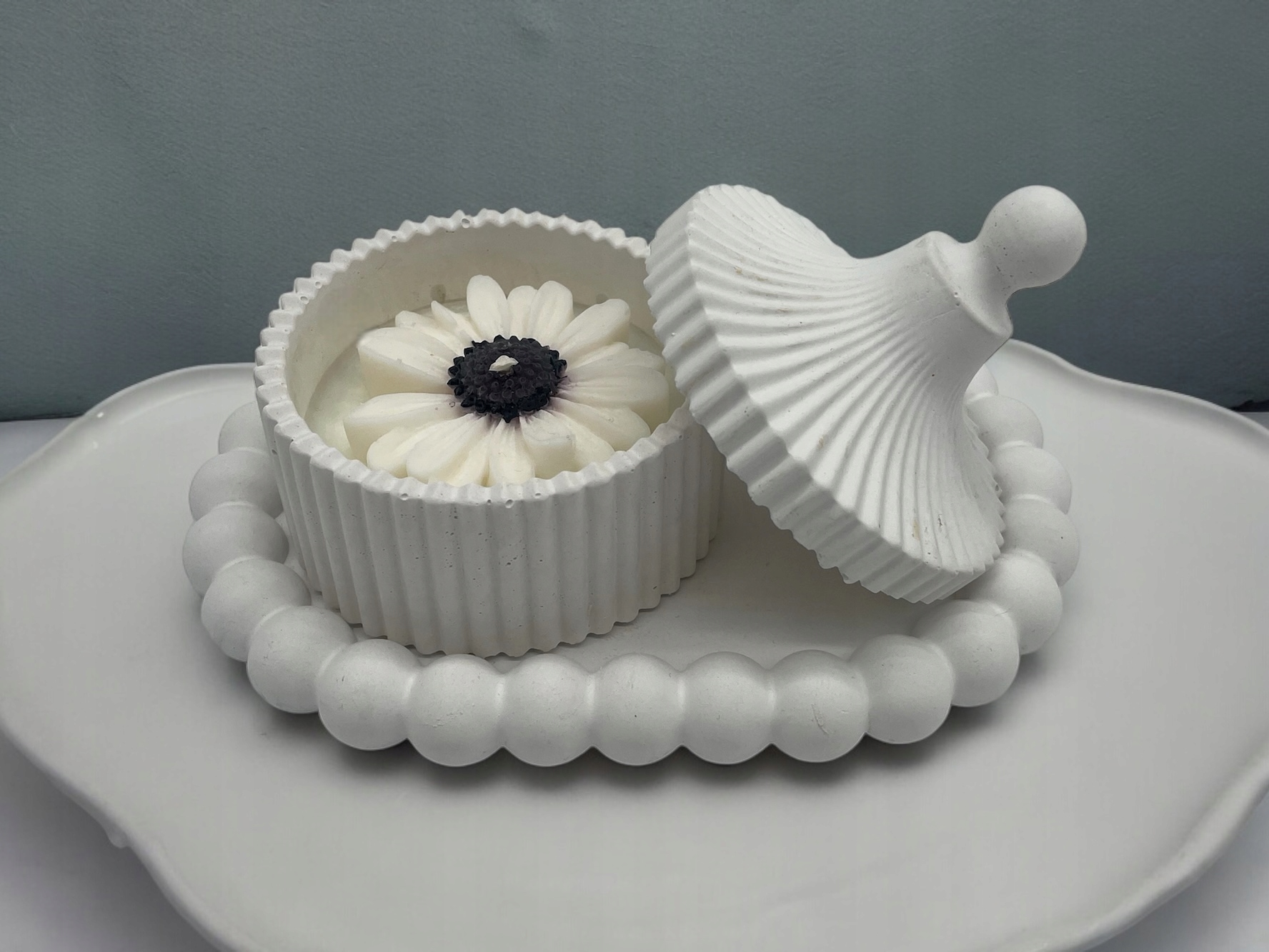 Sójová svíčka Prosecco Rose na podstavci