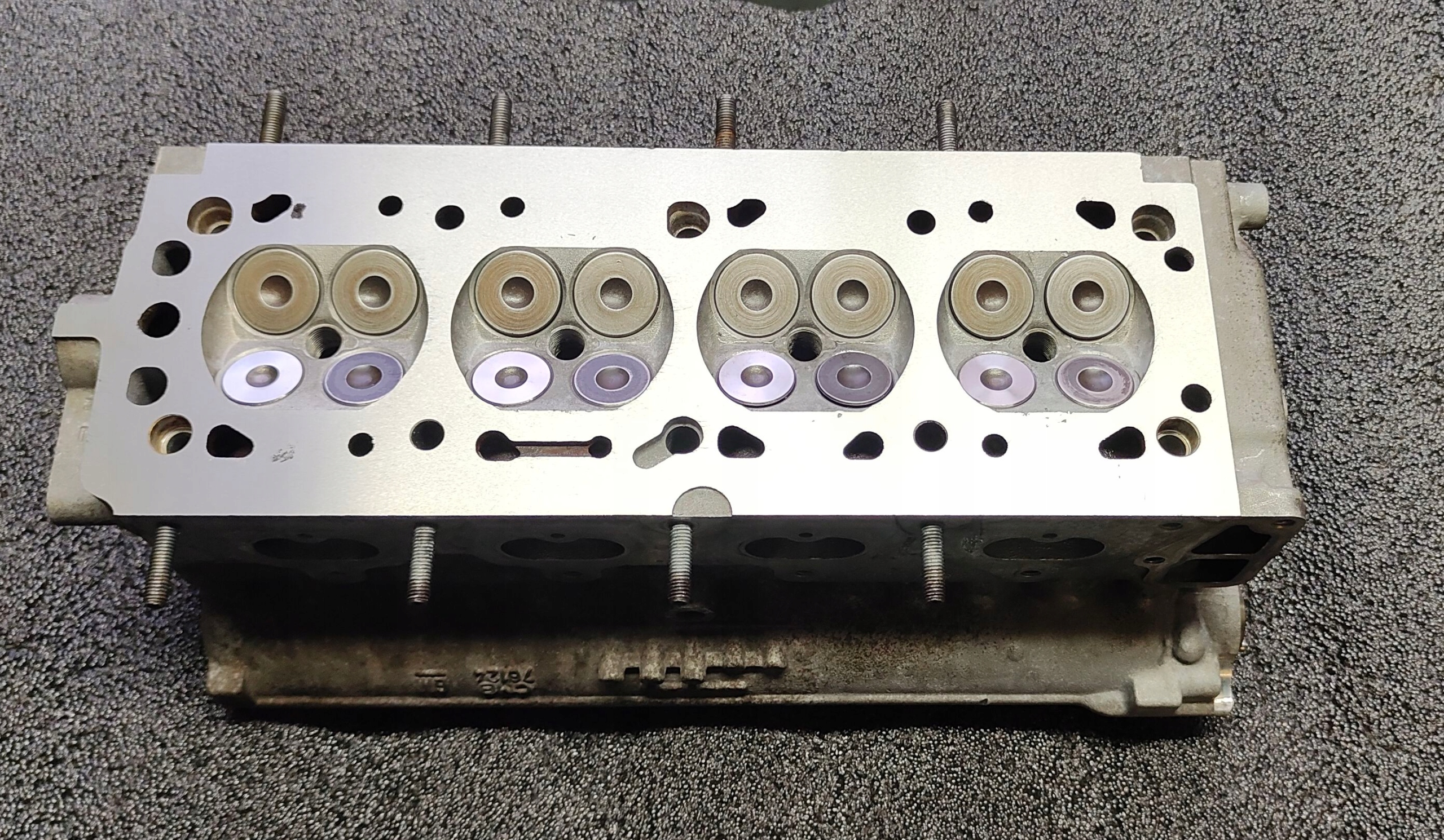 Opel OE 90470271 głowica